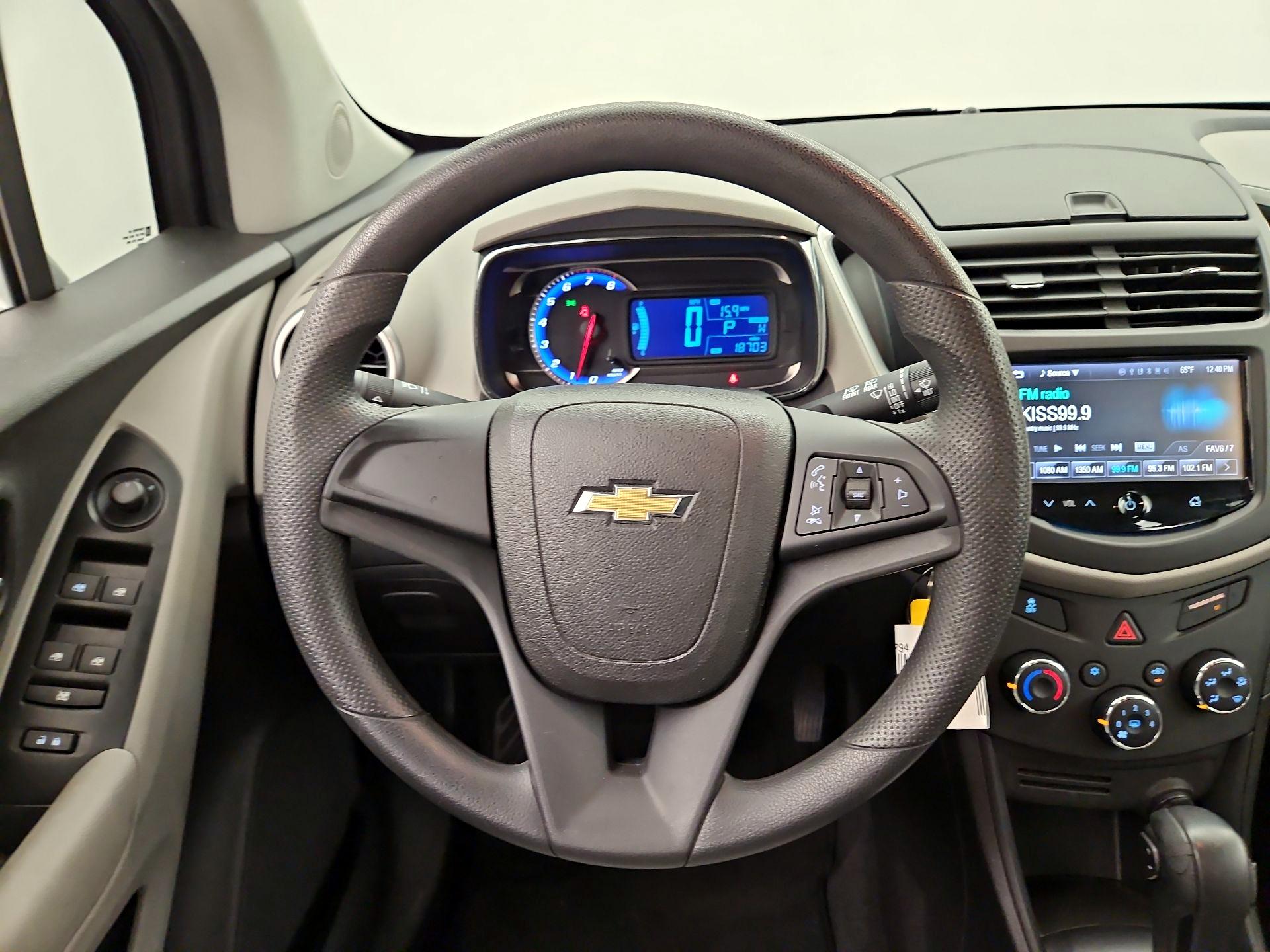 Thumbnail: 2016 Chevrolet Trax - 10