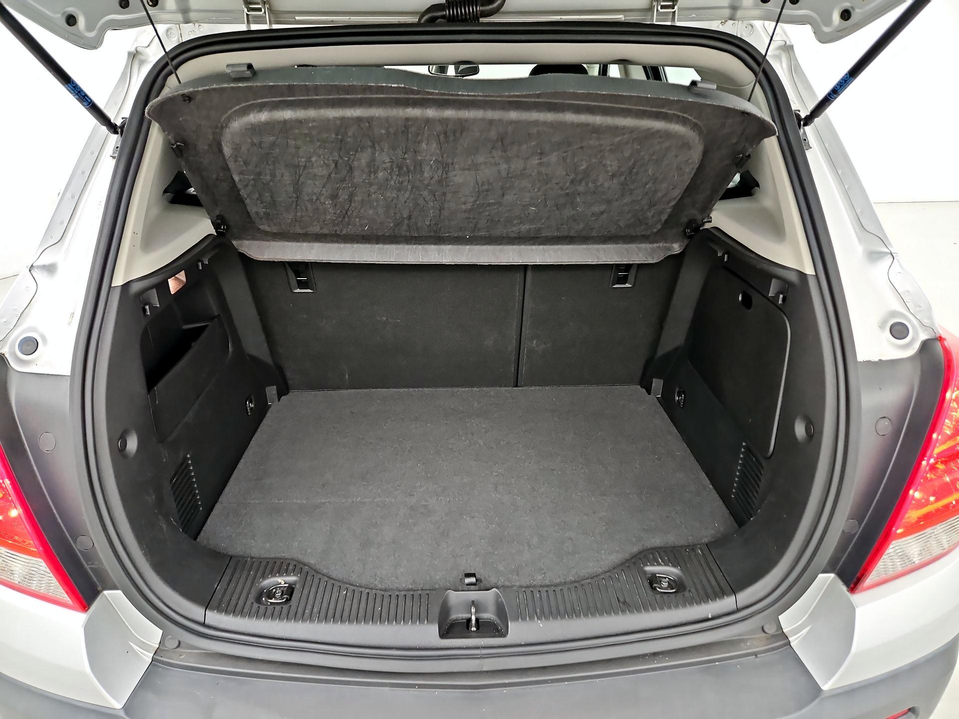 Thumbnail: 2016 Chevrolet Trax - 20