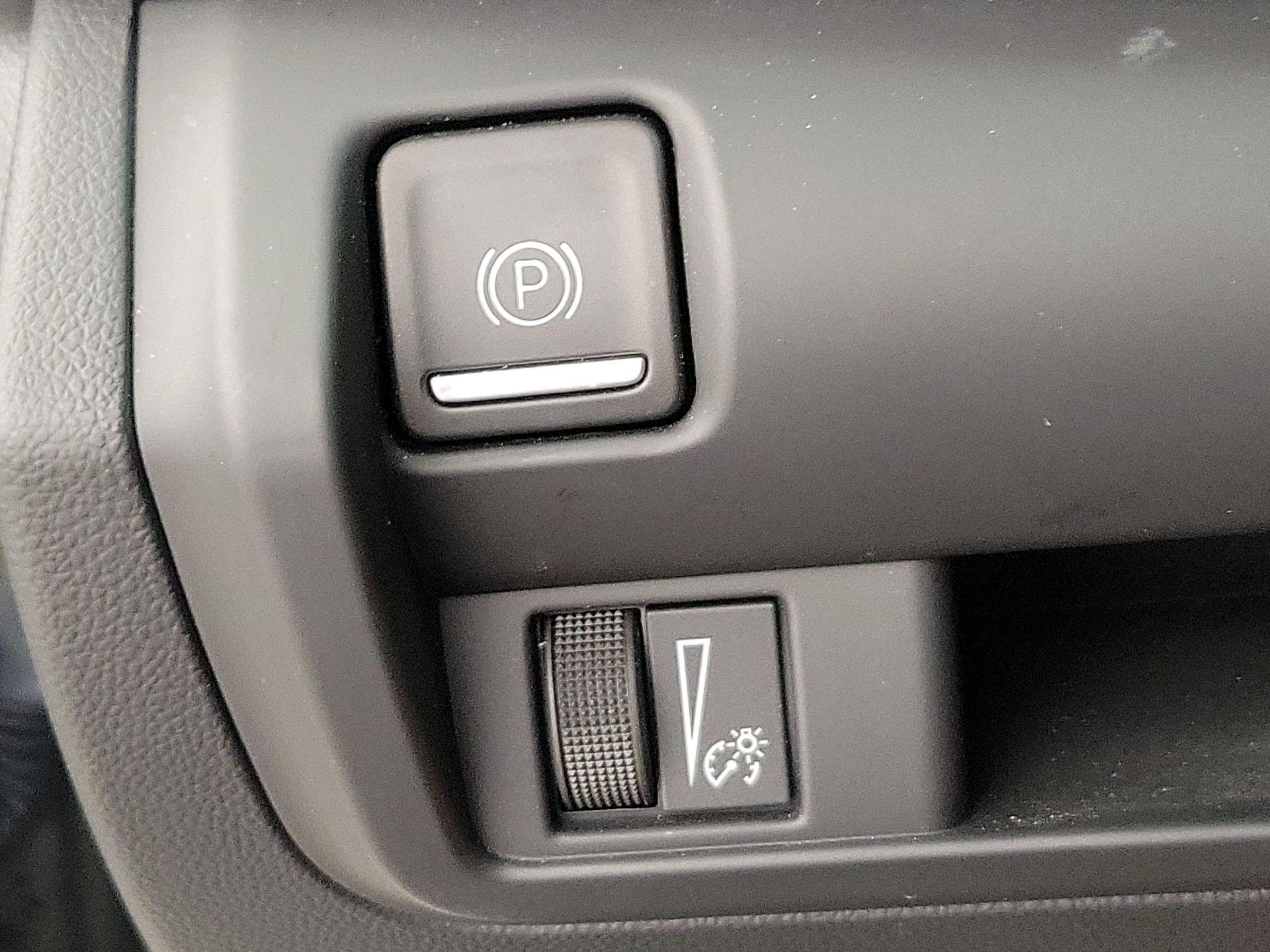 Thumbnail: 2023 Cadillac CT4 - 13