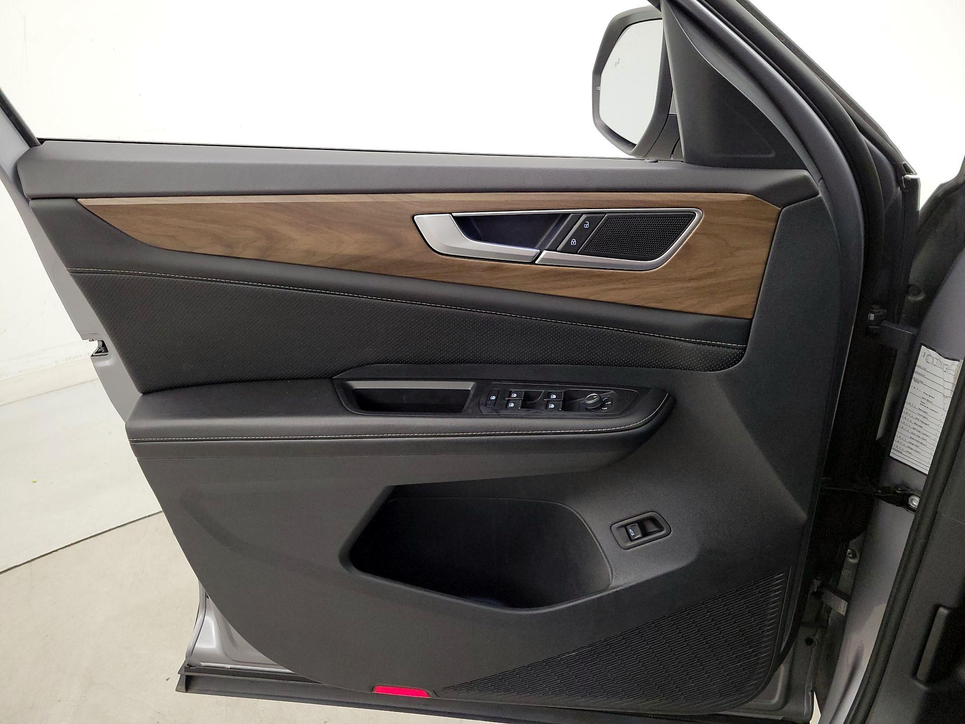 Thumbnail: 2024 Volkswagen Atlas - 12