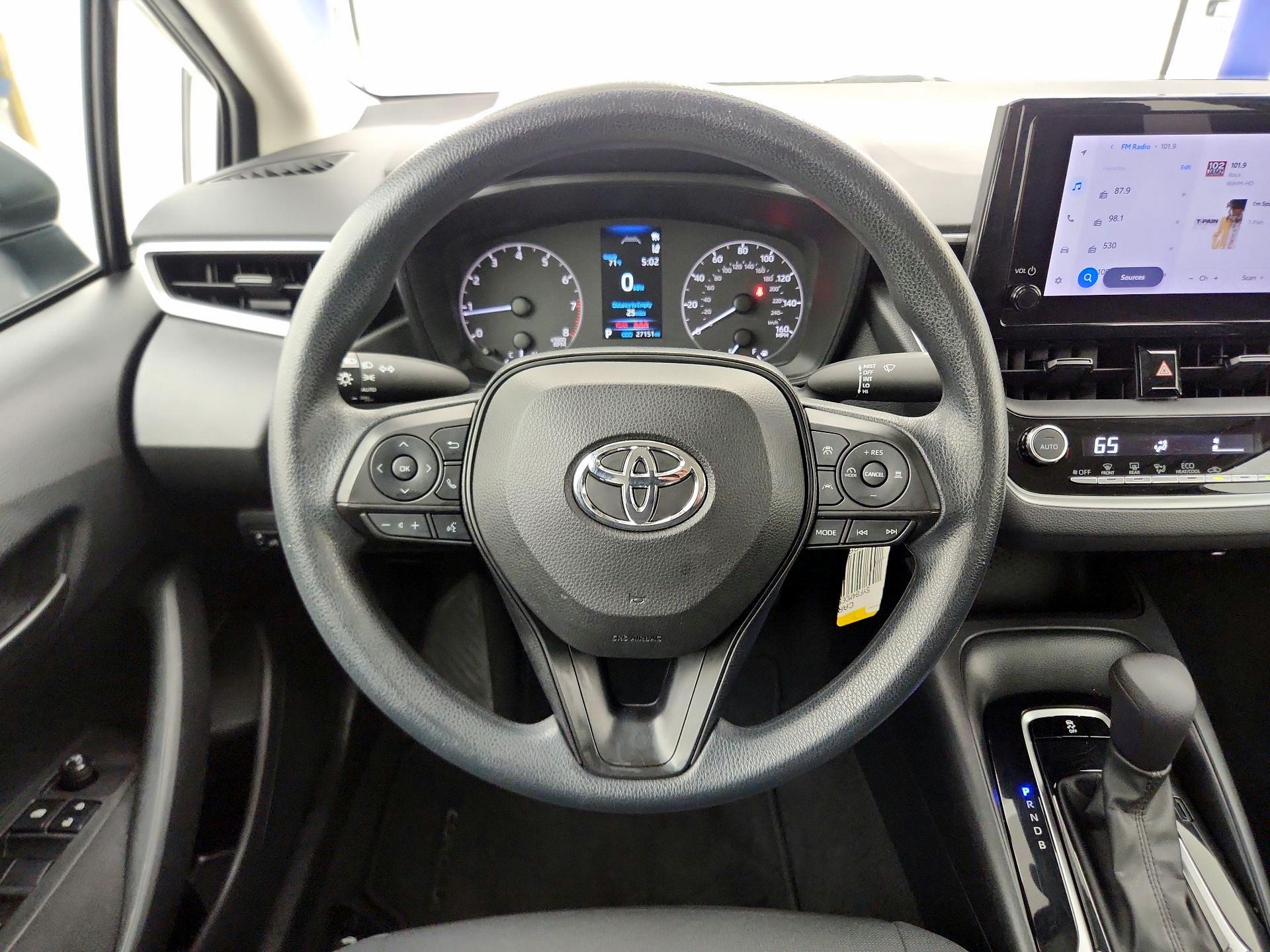 Thumbnail: 2023 Toyota Corolla - 10
