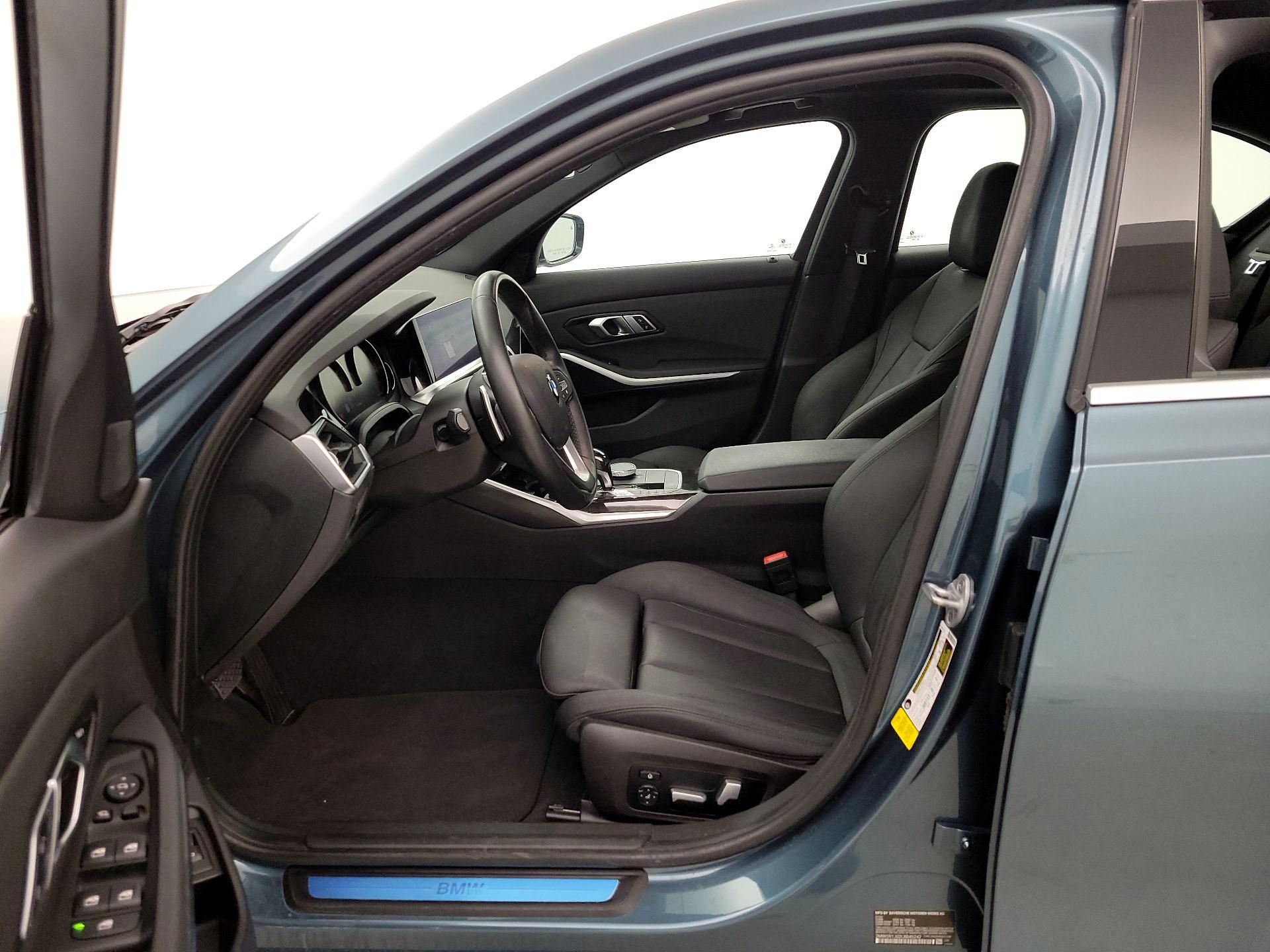 Thumbnail: 2020 BMW 3 Series - 11