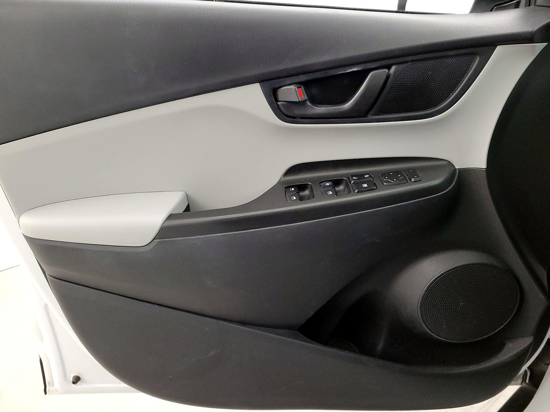 Thumbnail: 2023 Hyundai Kona - 12