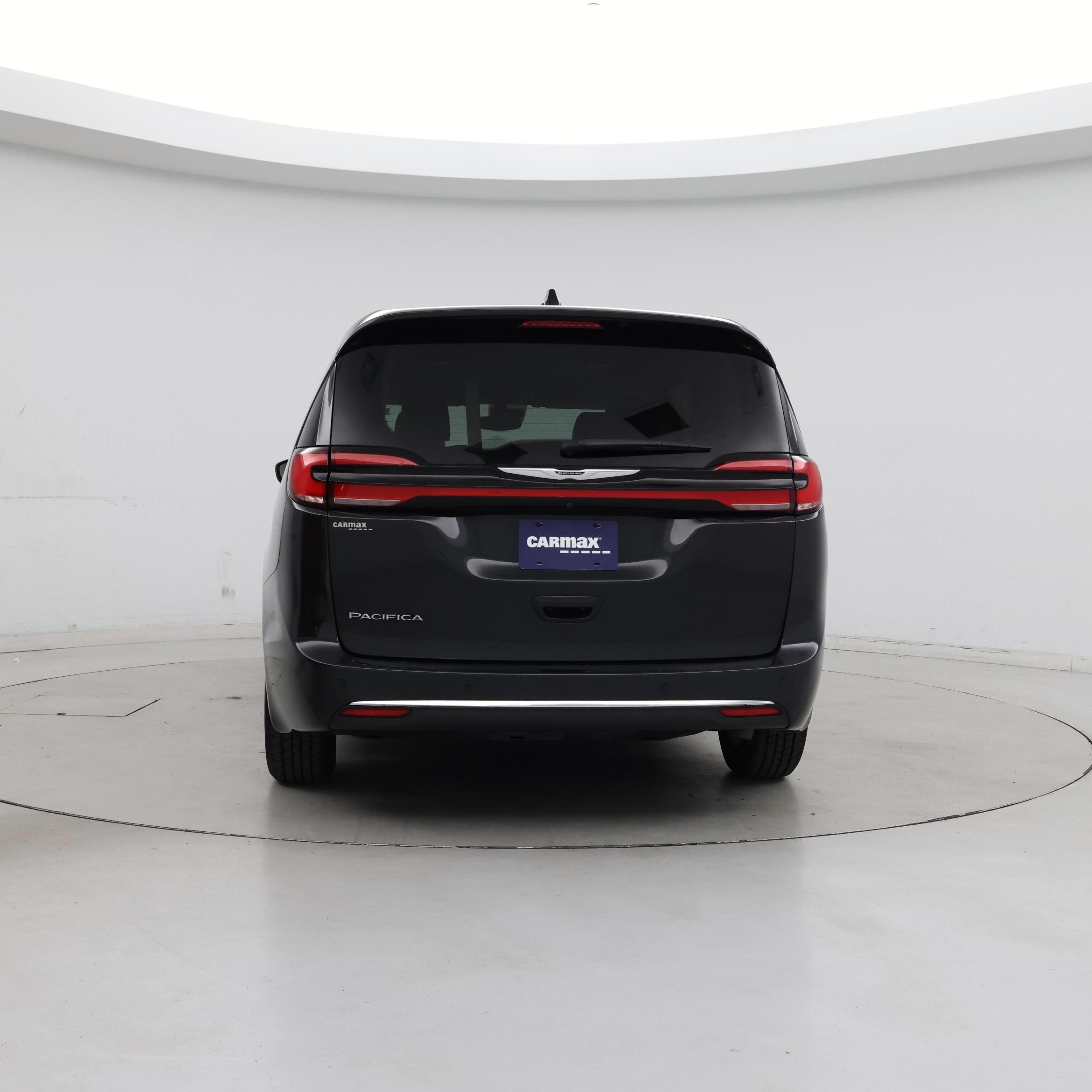 Thumbnail: 2023 Chrysler Pacifica - 6