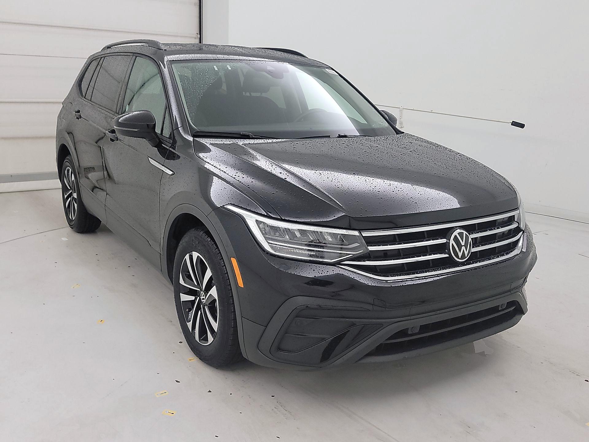 Thumbnail: 2024 Volkswagen Tiguan - 1