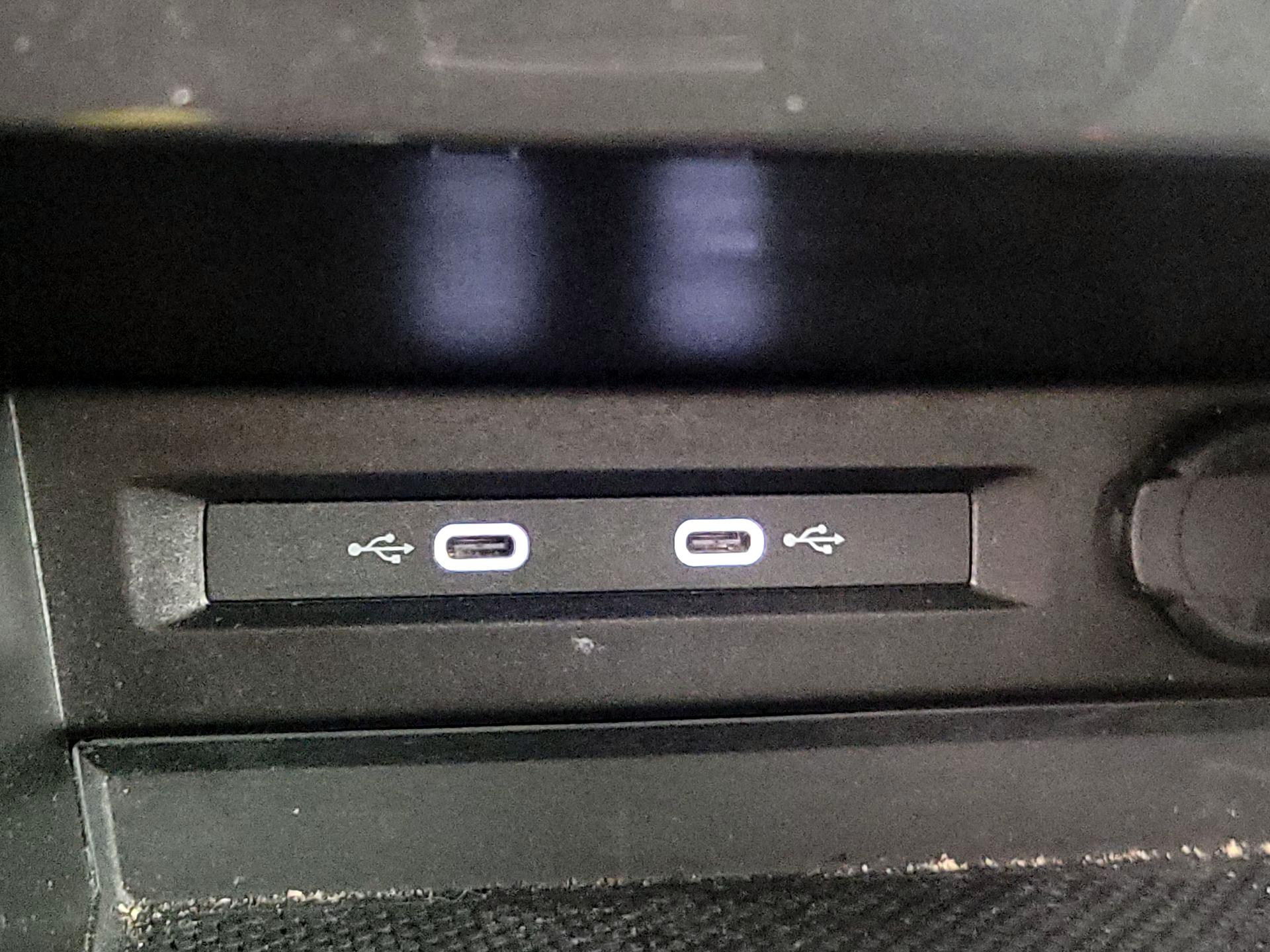 Thumbnail: 2024 Volkswagen Tiguan - 16