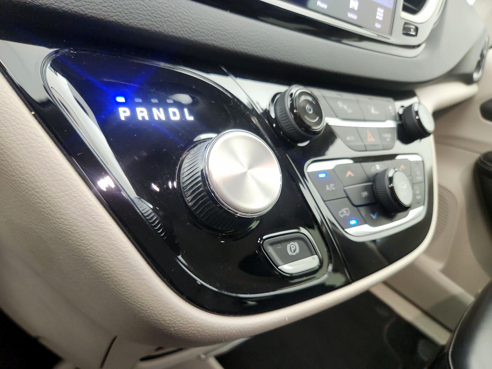 Thumbnail: 2023 Chrysler Pacifica - 17