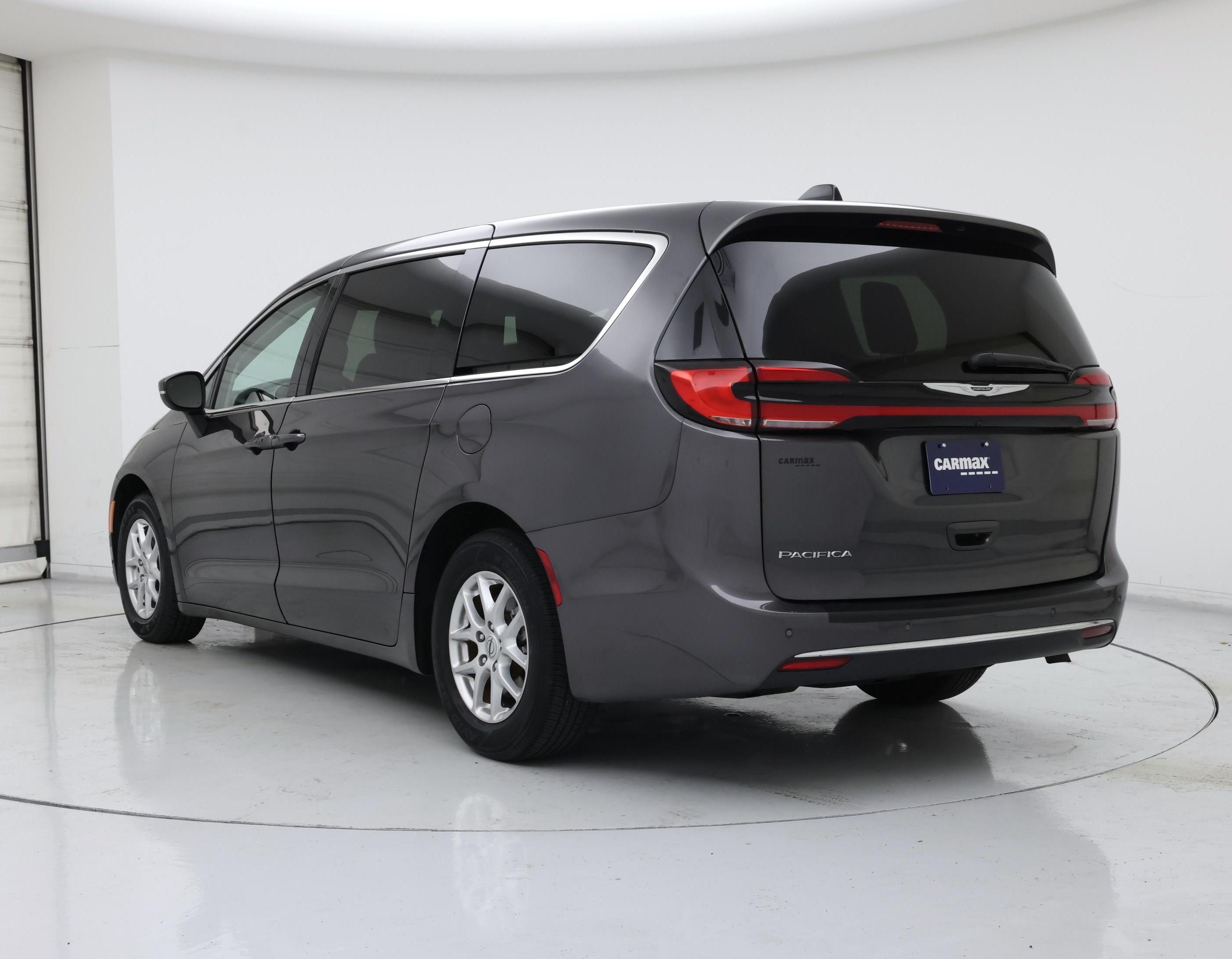 Thumbnail: 2023 Chrysler Pacifica - 2