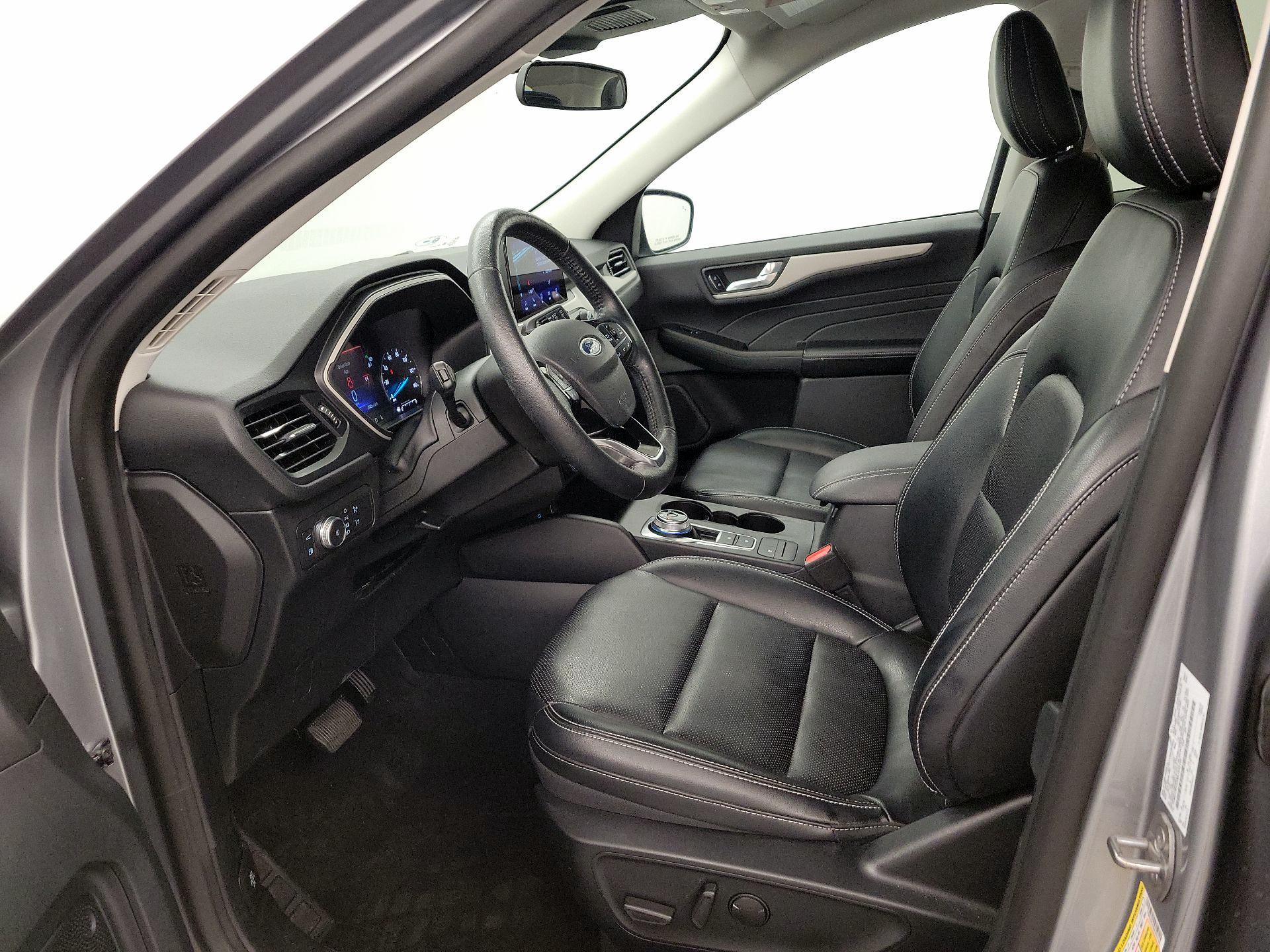 Thumbnail: 2021 Ford Escape - 11