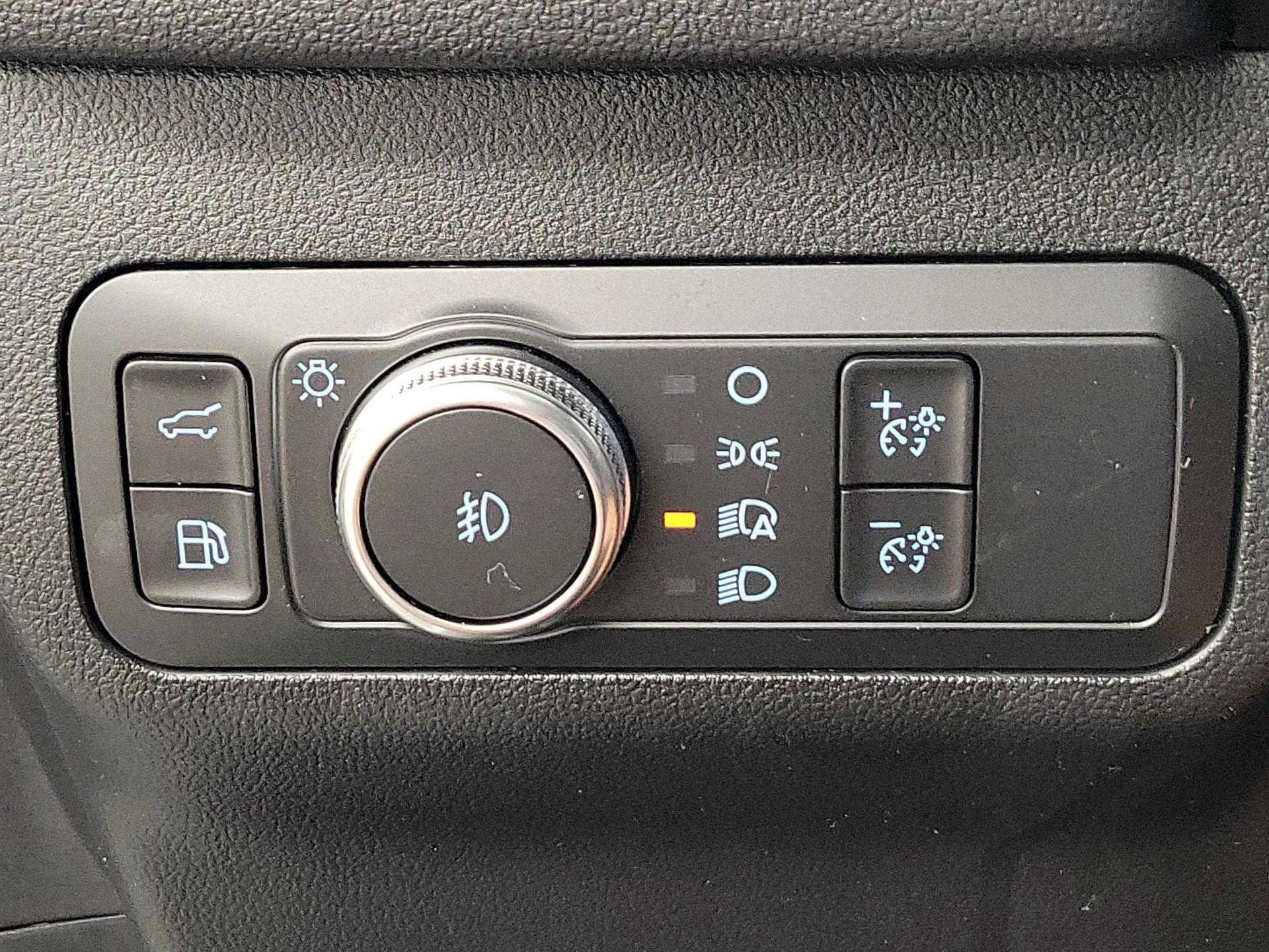 Thumbnail: 2021 Ford Escape - 13