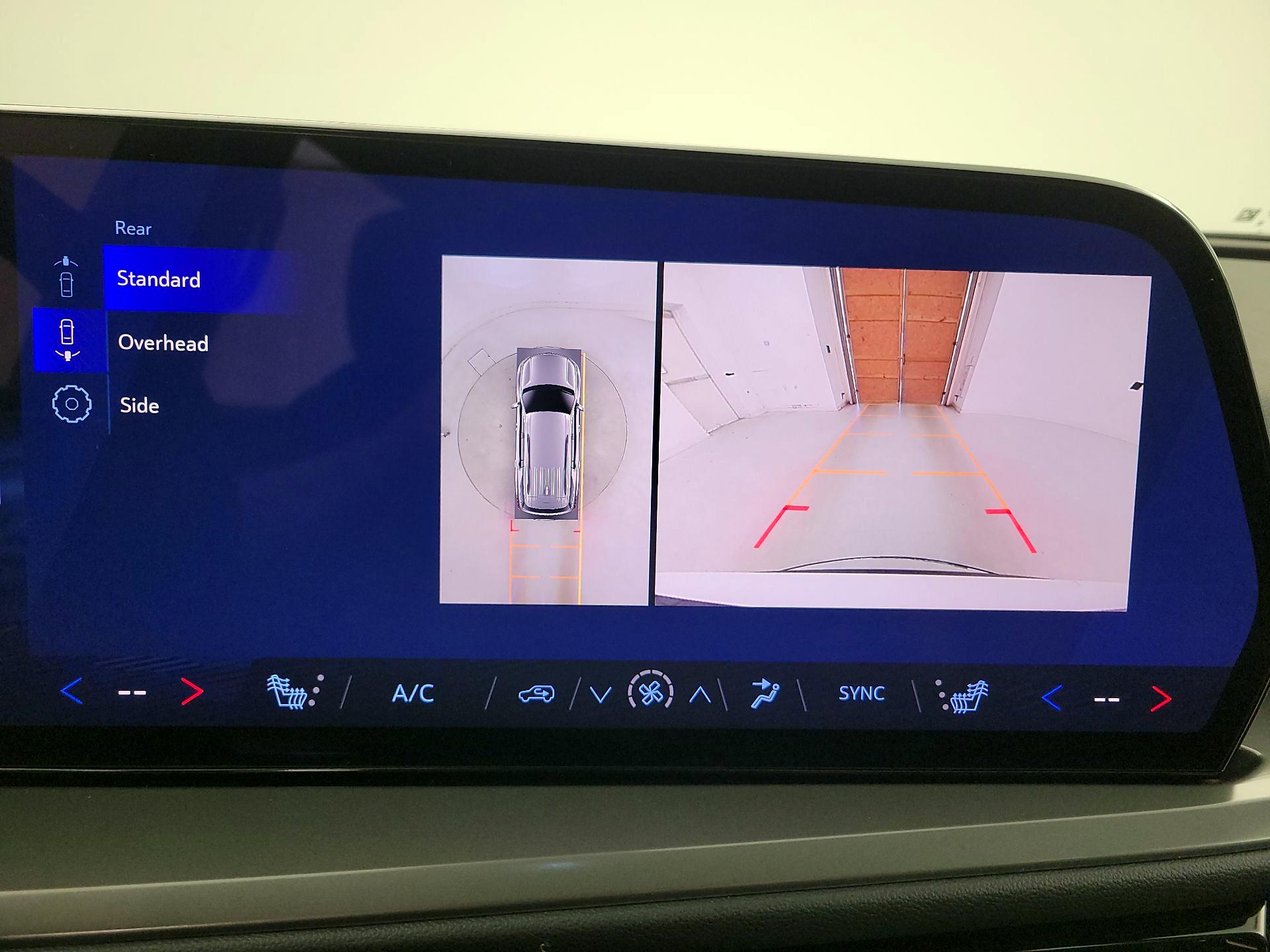 Thumbnail: 2024 Chevrolet Traverse - 14