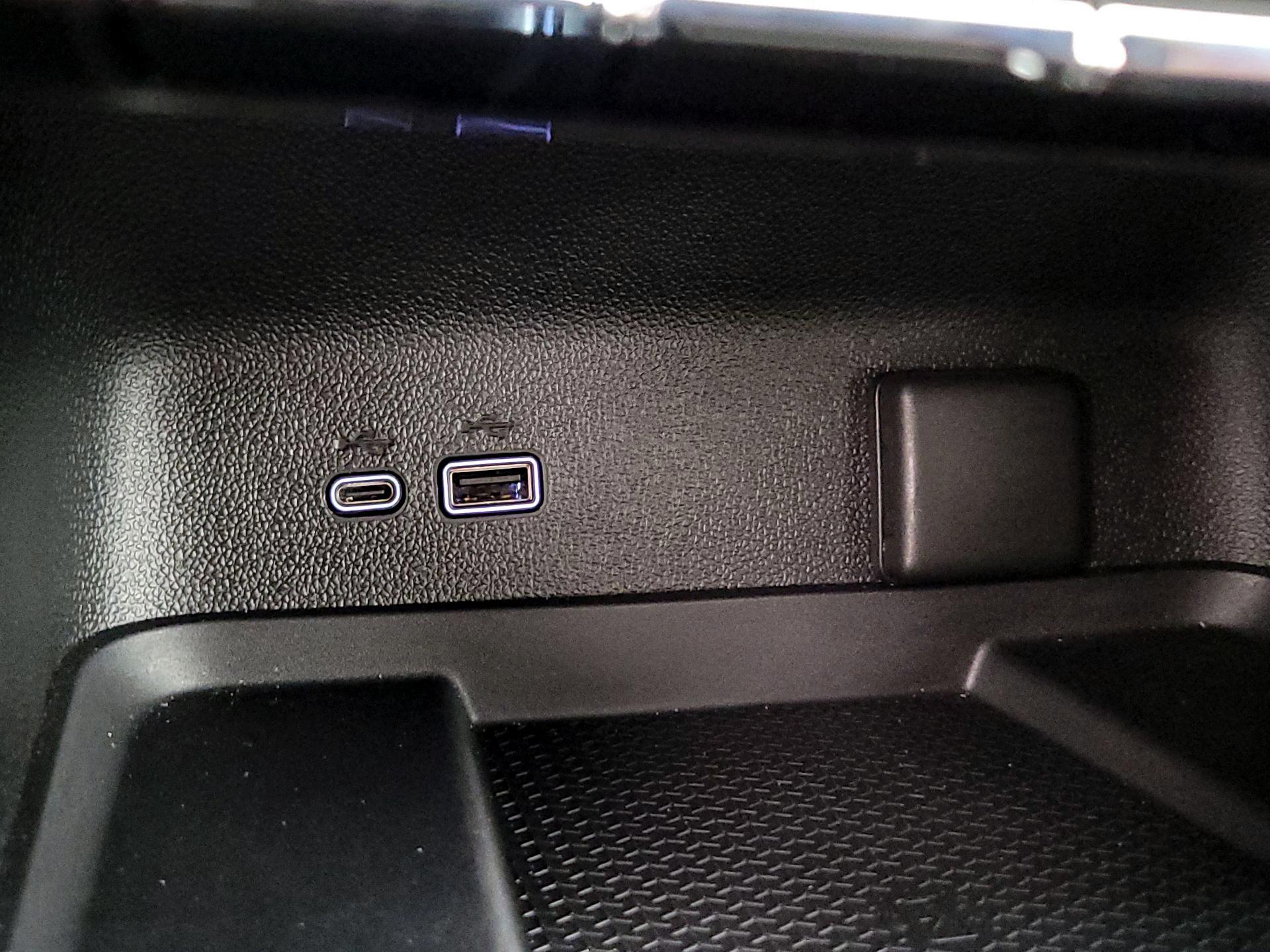 Thumbnail: 2024 Chevrolet Traverse - 18