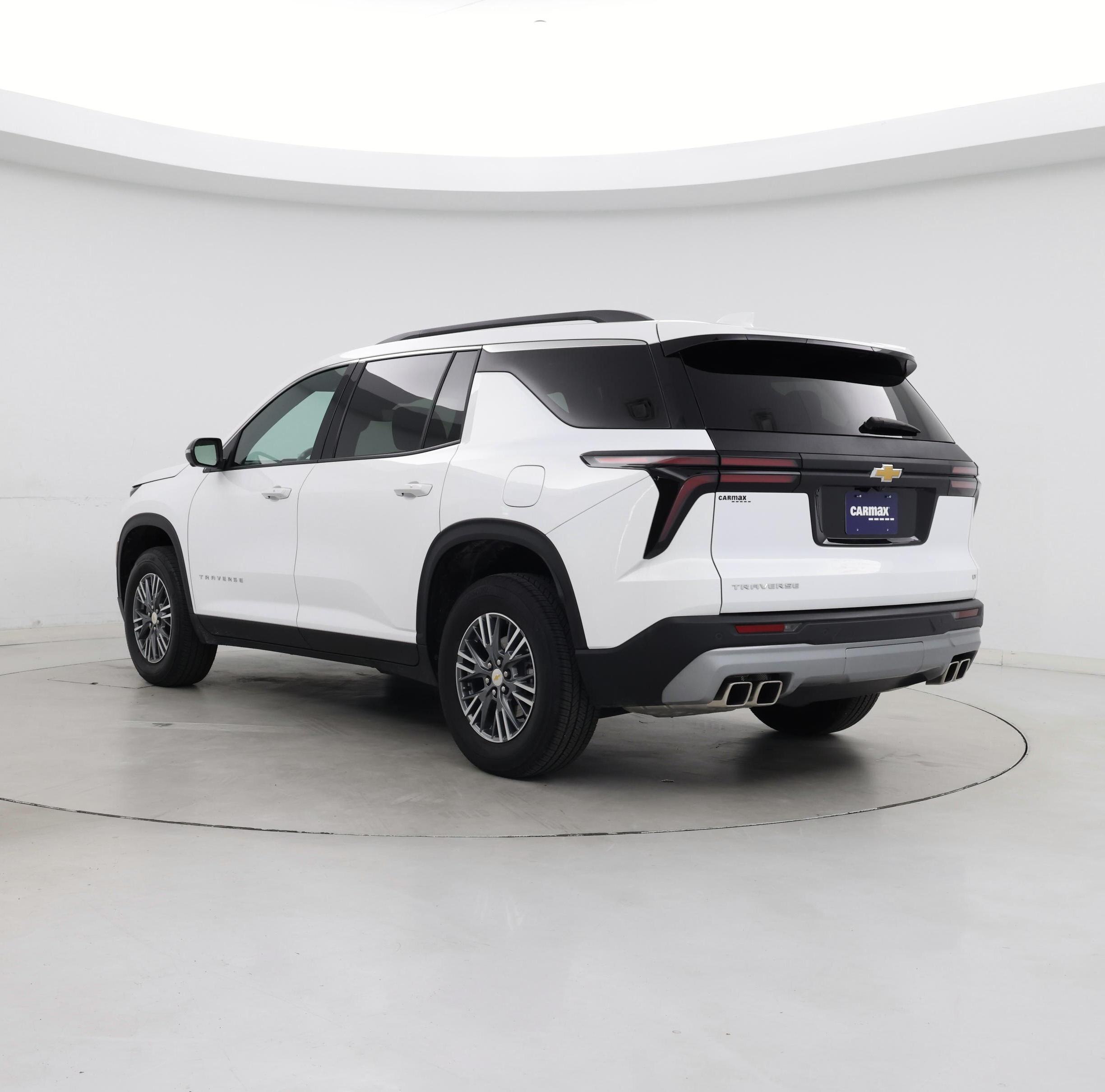 Thumbnail: 2024 Chevrolet Traverse - 2