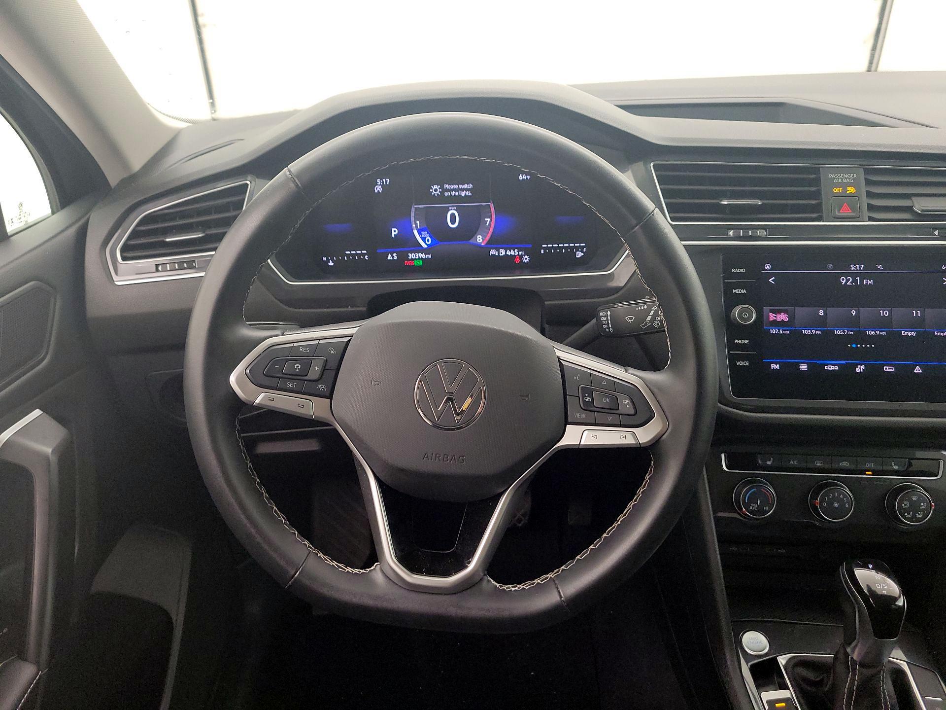 Thumbnail: 2024 Volkswagen Tiguan - 10