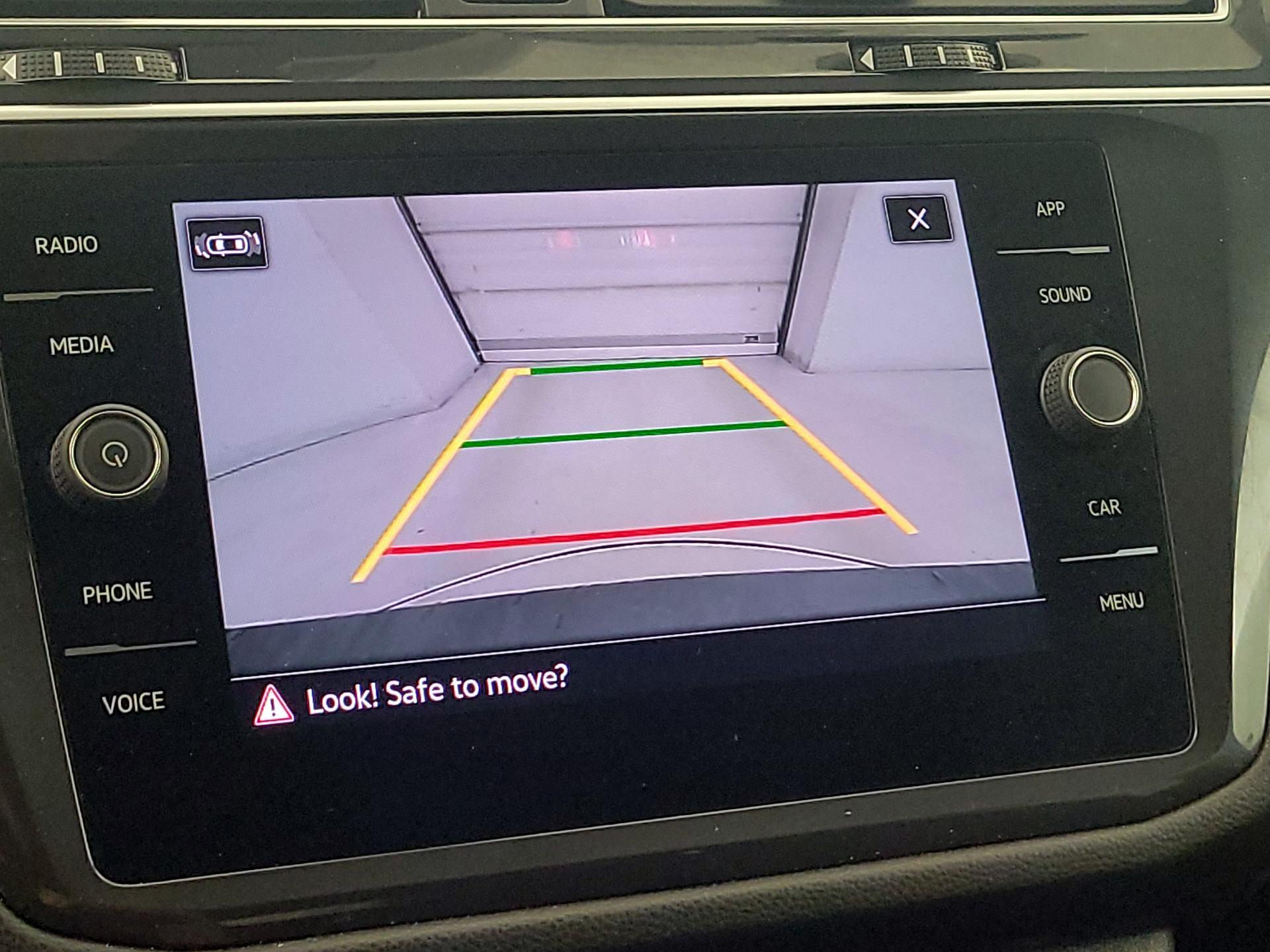 Thumbnail: 2024 Volkswagen Tiguan - 13