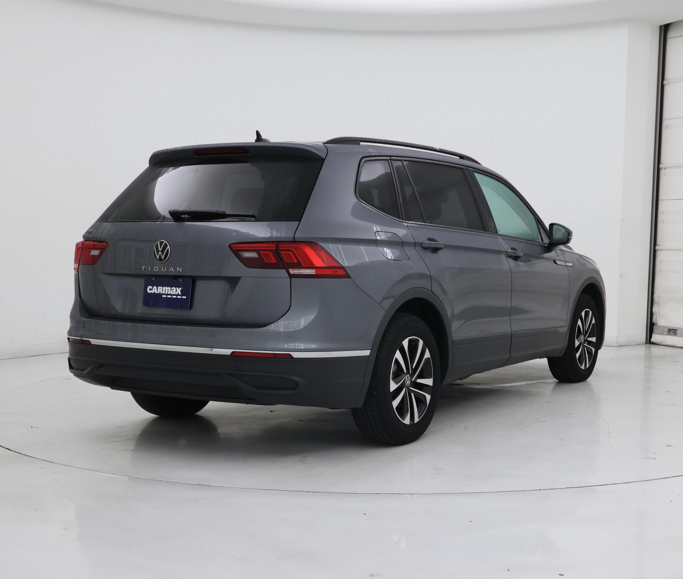 Thumbnail: 2024 Volkswagen Tiguan - 8