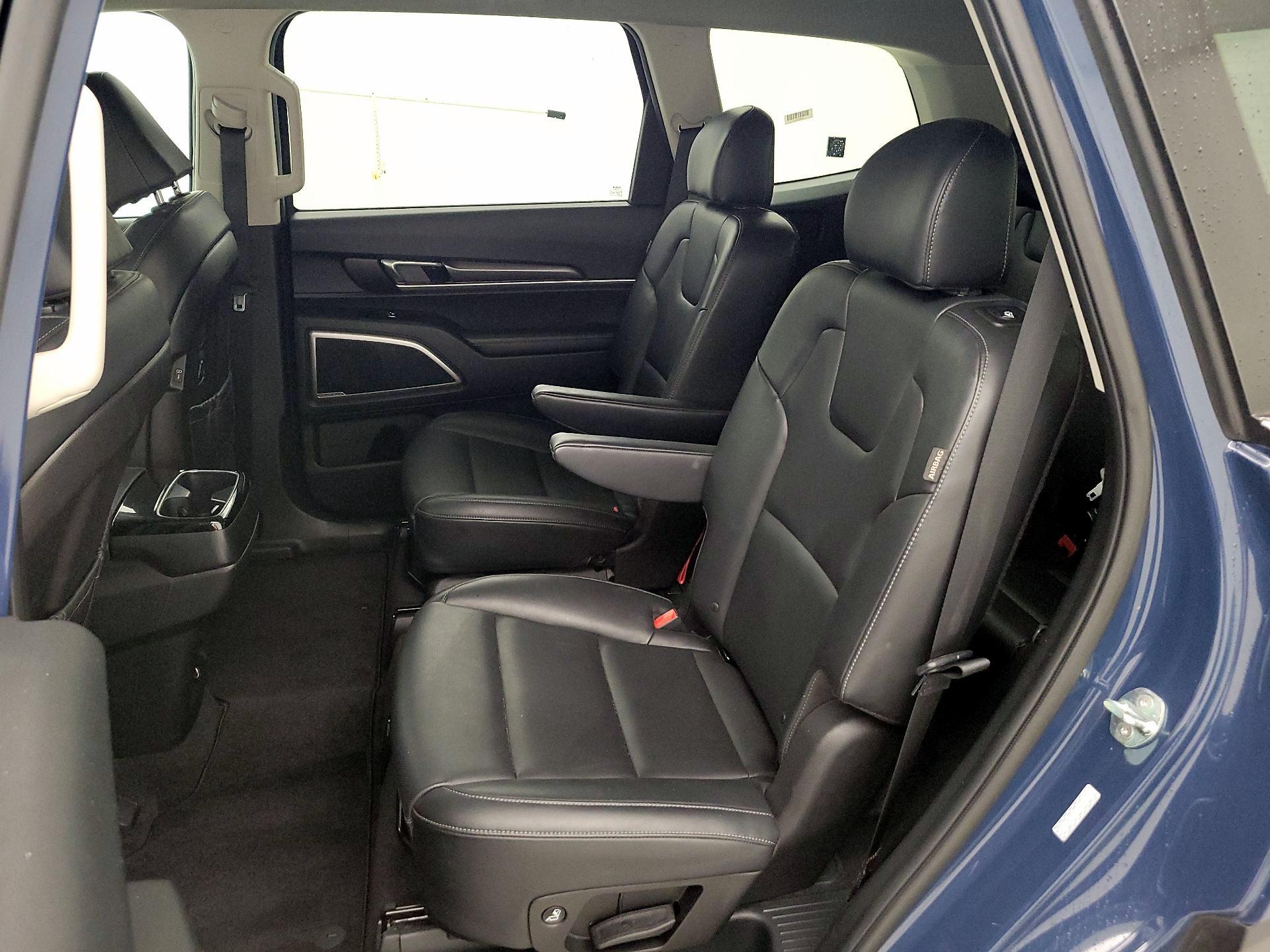 Thumbnail: 2025 Kia Telluride - 19