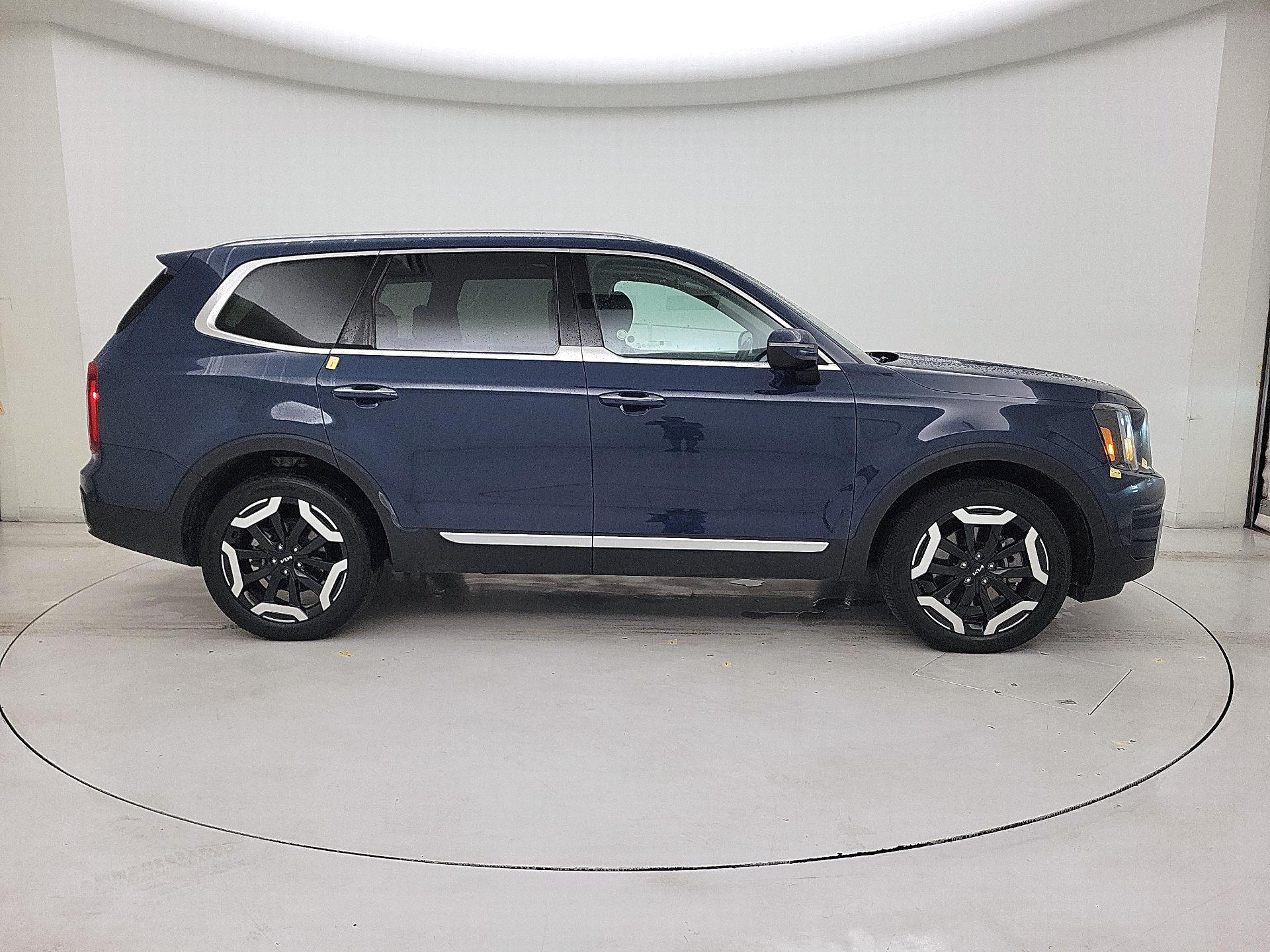 Thumbnail: 2025 Kia Telluride - 4