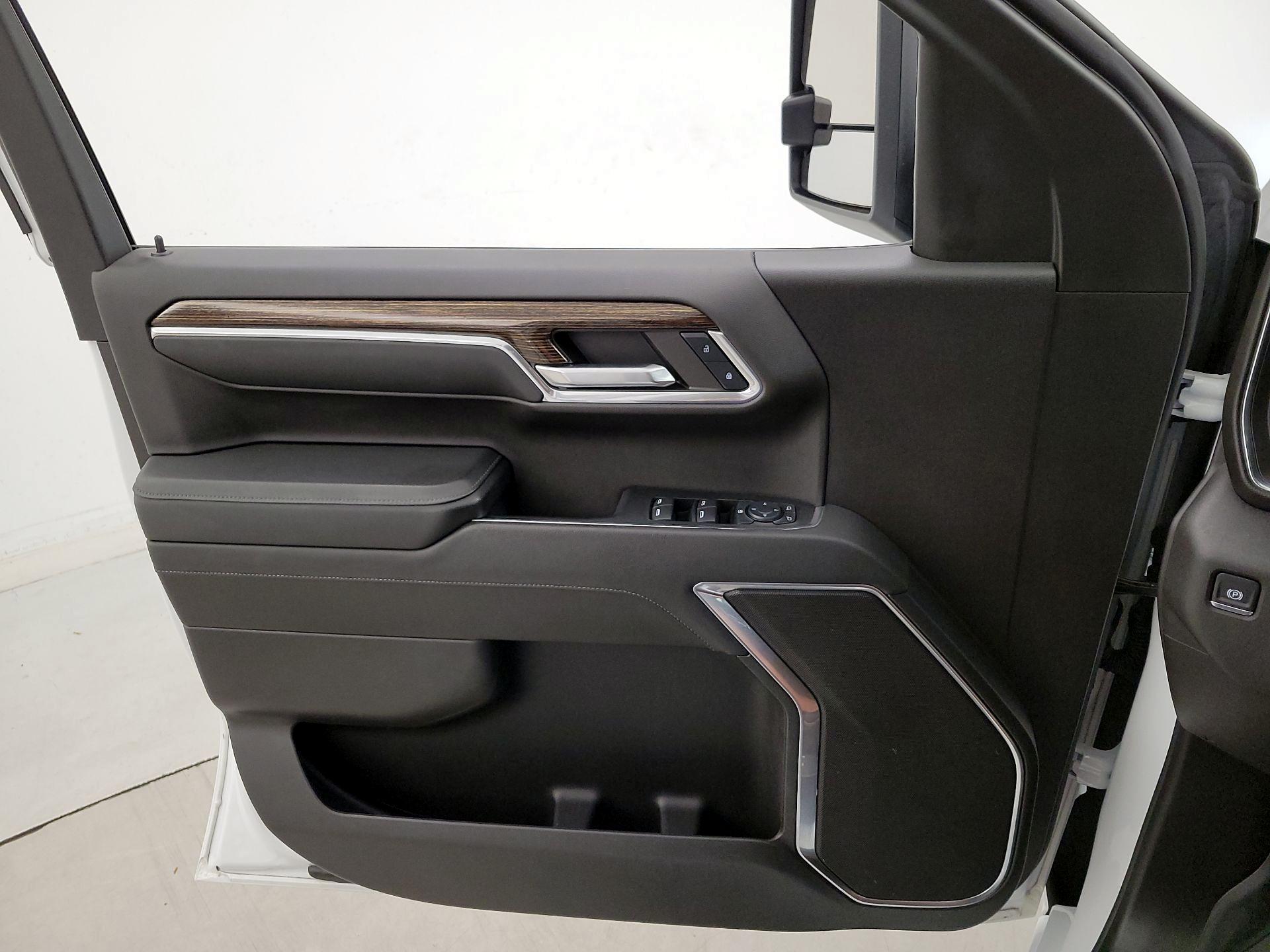 Thumbnail: 2024 GMC Sierra 1500 - 12