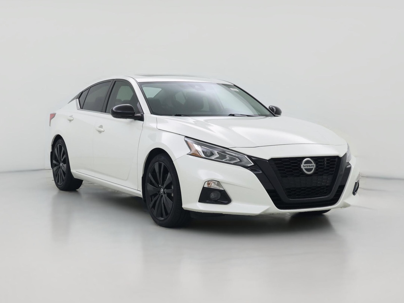 2022 Nissan Altima SR