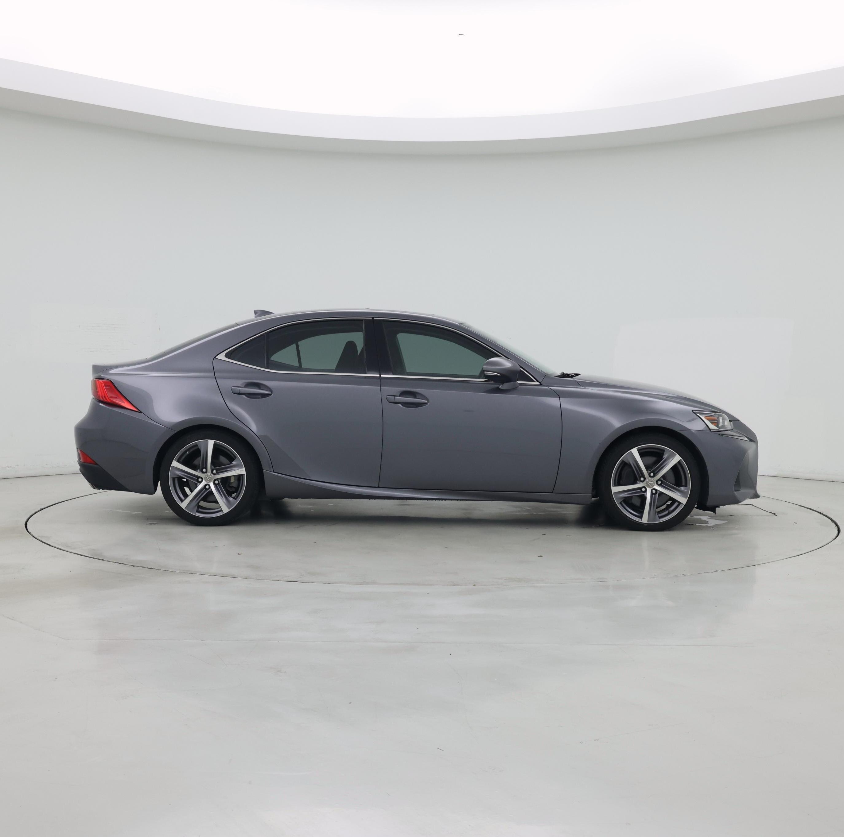Thumbnail: 2017 Lexus IS - 7