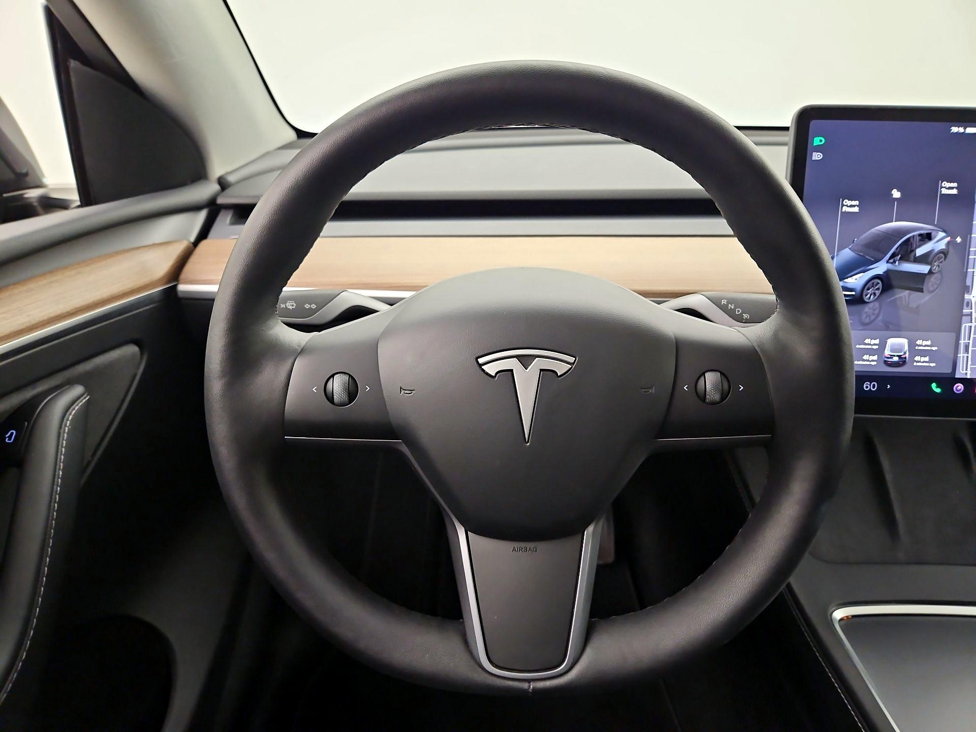 Thumbnail: 2025 Tesla Model Y - 10