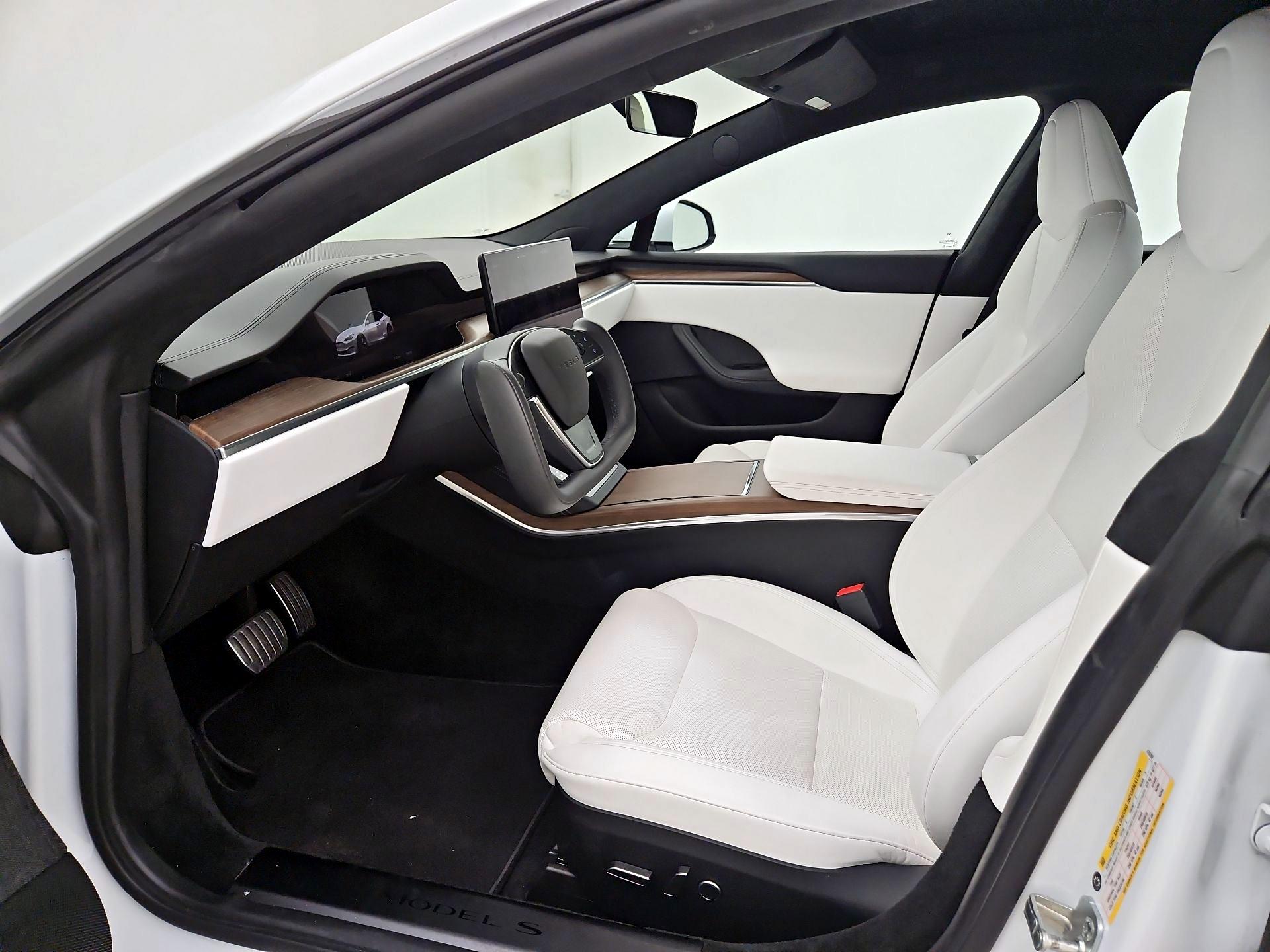 Thumbnail: 2022 Tesla Model S - 11