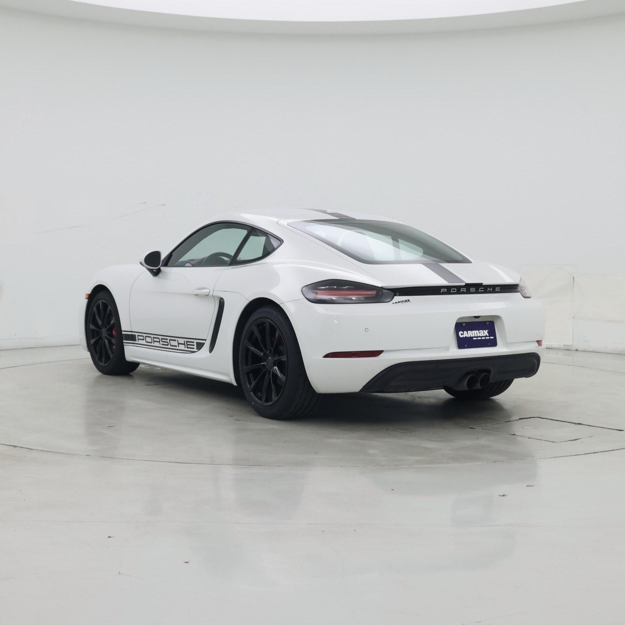 Thumbnail: 2017 Porsche 718 Cayman - 2