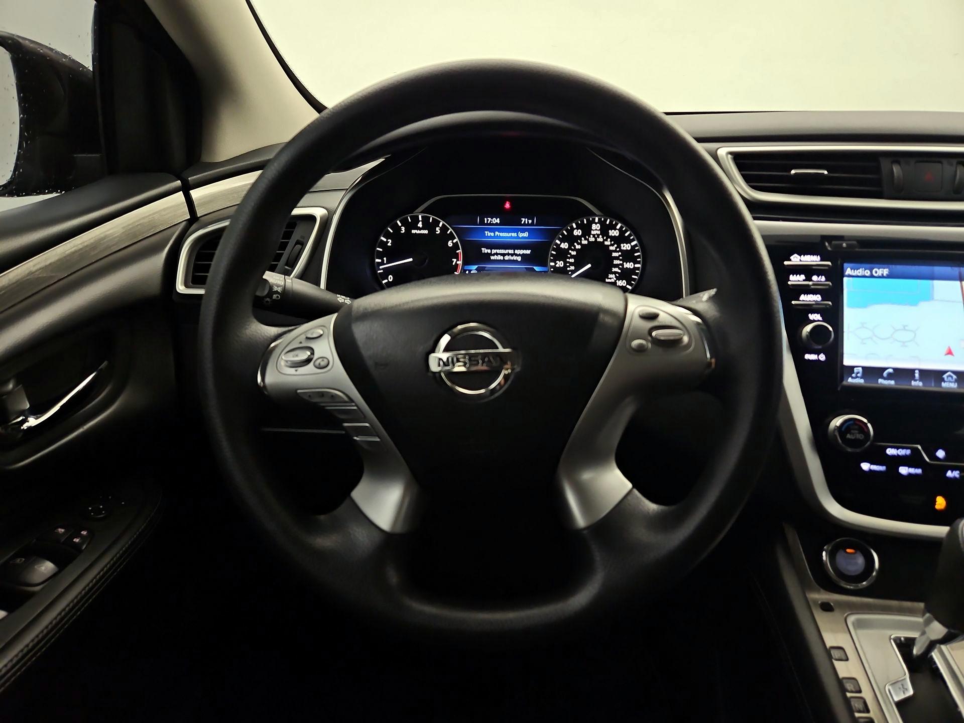 Thumbnail: 2016 Nissan Murano - 10