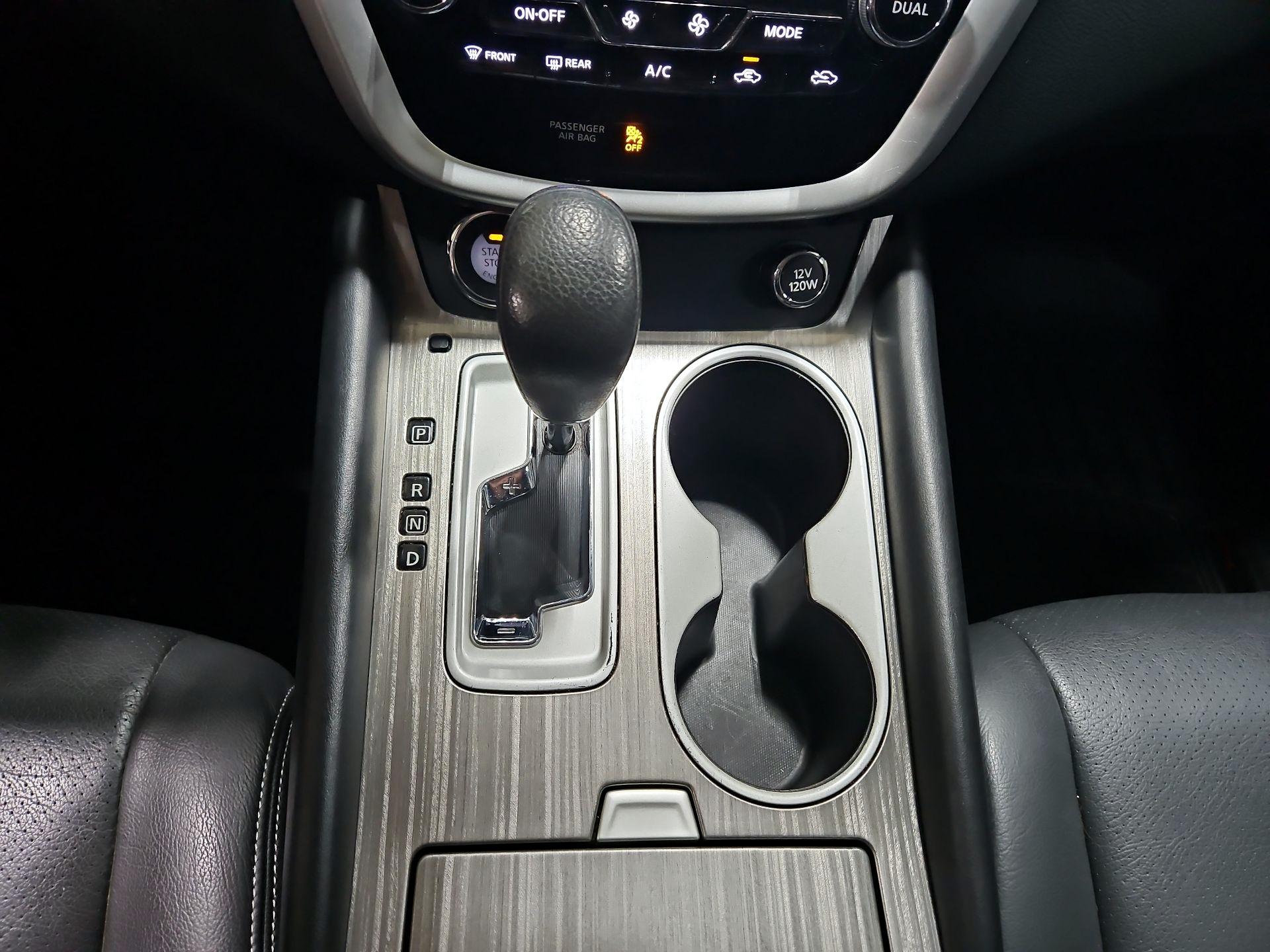 Thumbnail: 2016 Nissan Murano - 17