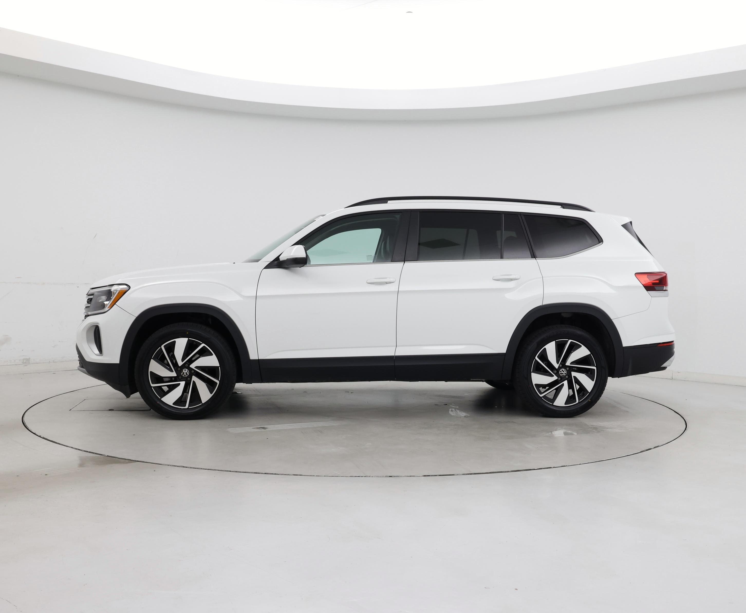 Thumbnail: 2024 Volkswagen Atlas - 3