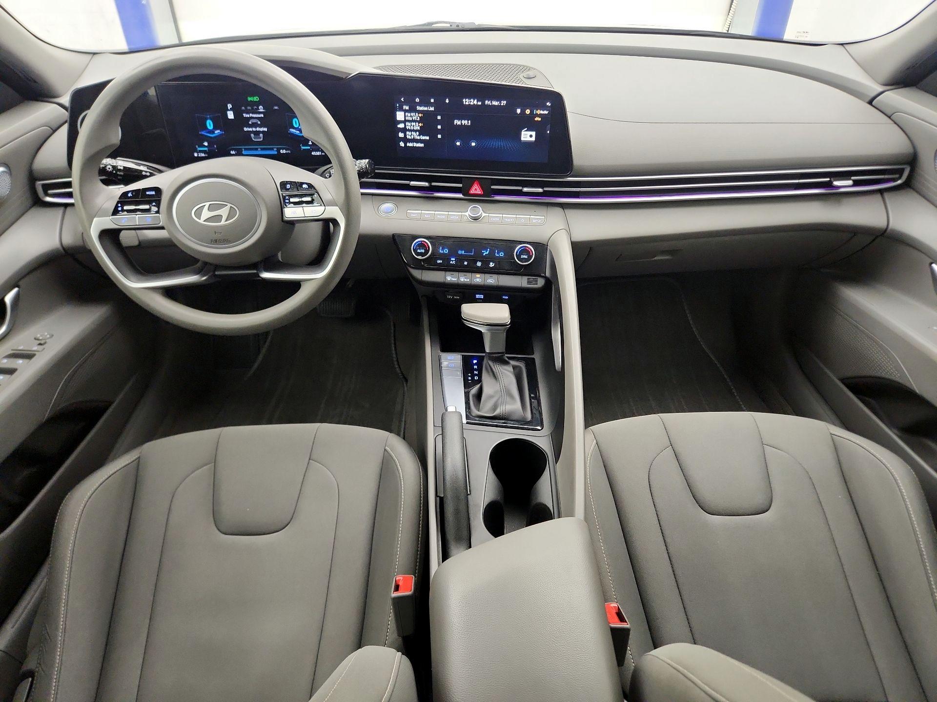 Thumbnail: 2024 Hyundai Elantra - 9