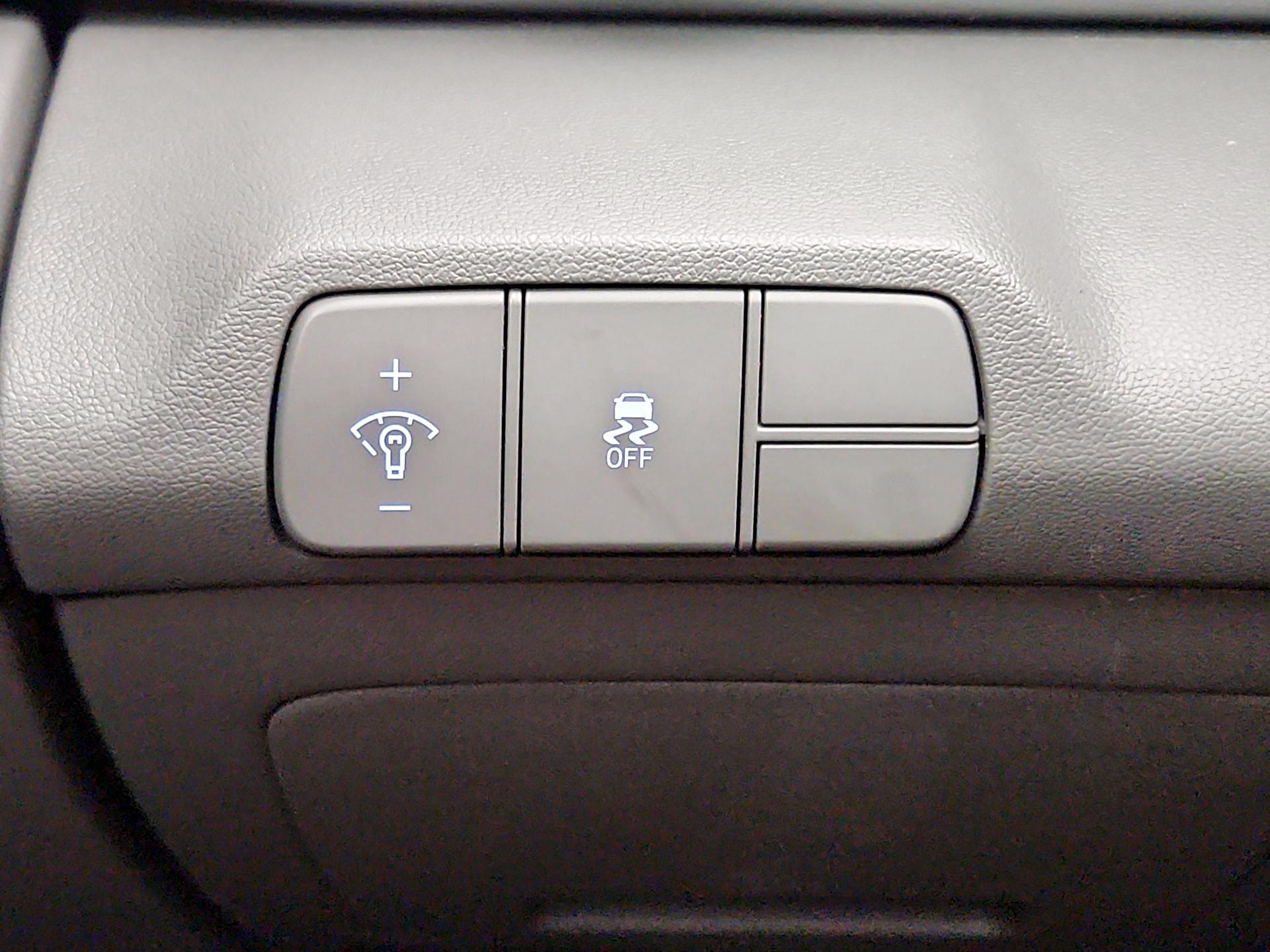 Thumbnail: 2024 Hyundai Elantra - 13