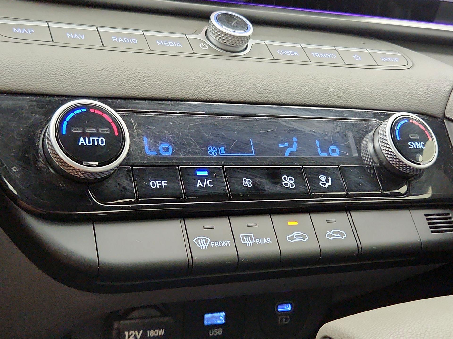 Thumbnail: 2024 Hyundai Elantra - 17