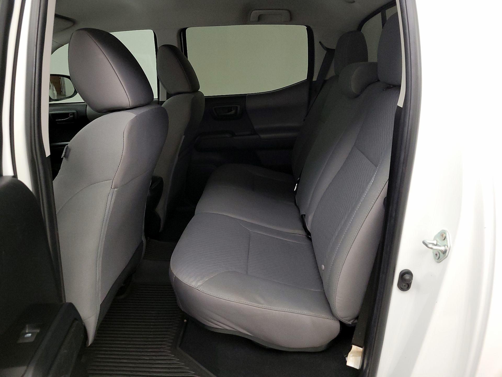 Thumbnail: 2022 Toyota Tacoma - 19