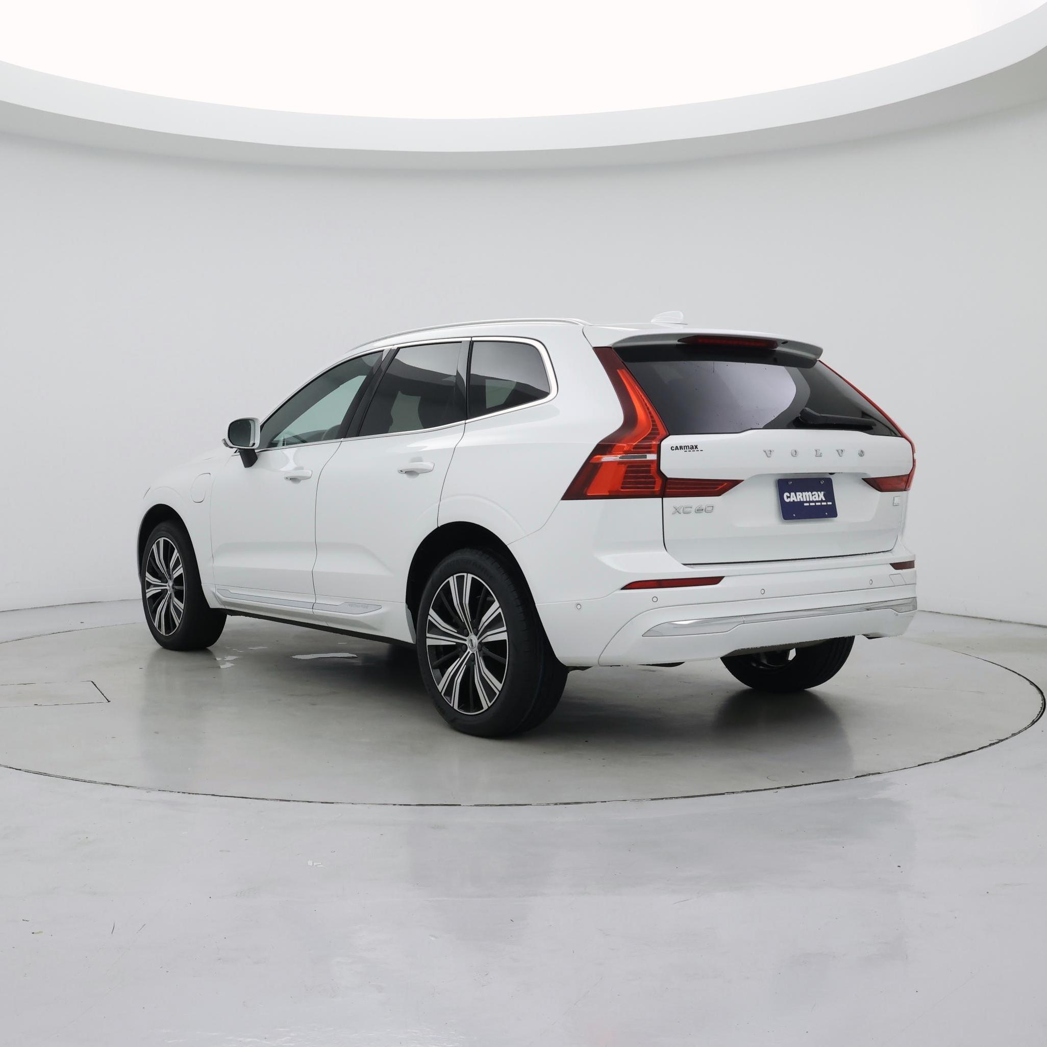 Thumbnail: 2022 Volvo XC60 - 2
