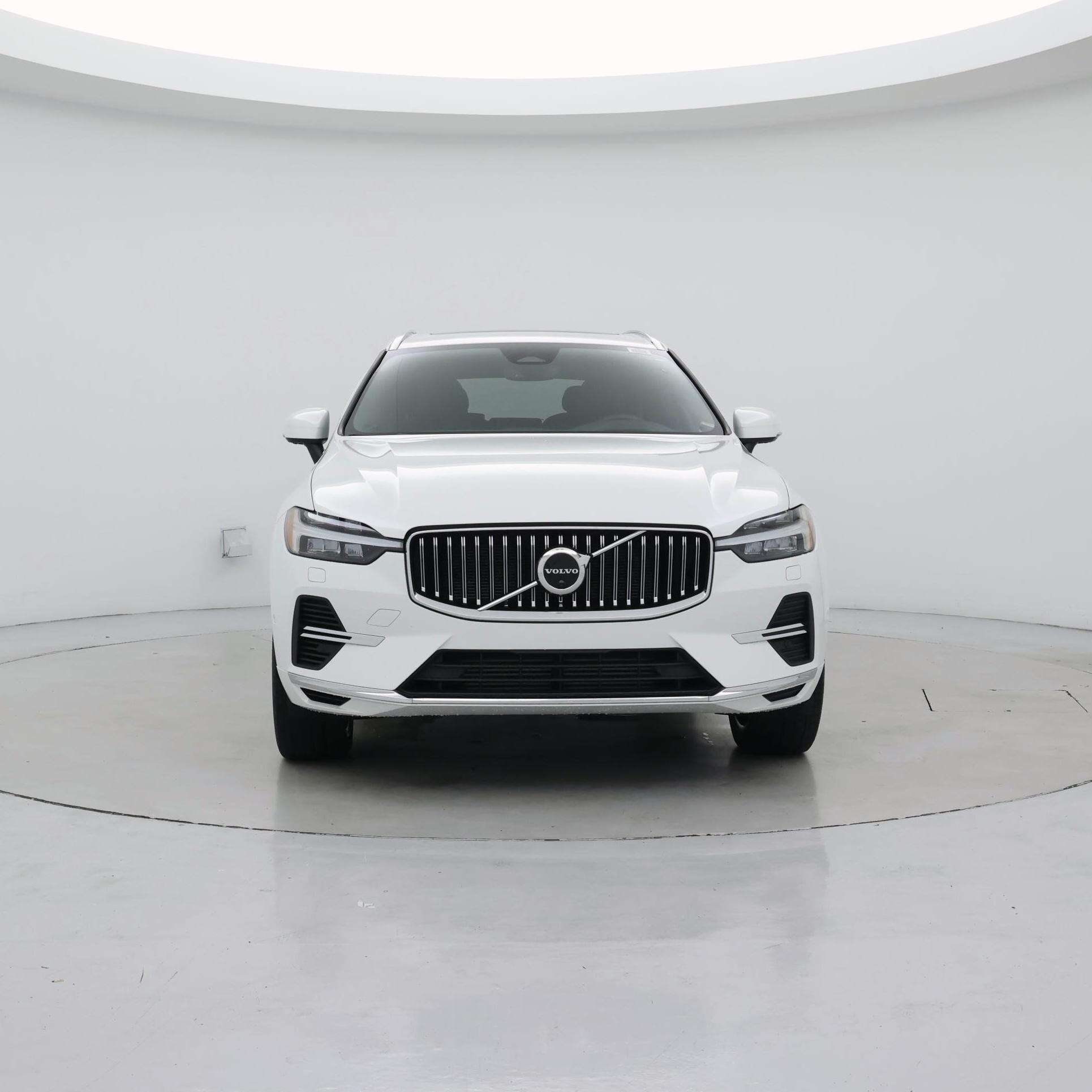 Thumbnail: 2022 Volvo XC60 - 5
