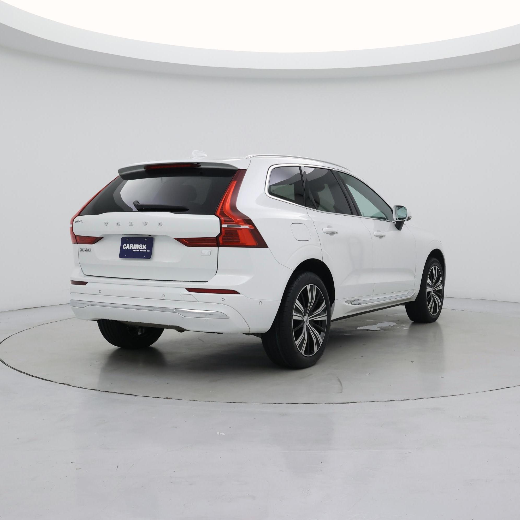 Thumbnail: 2022 Volvo XC60 - 8
