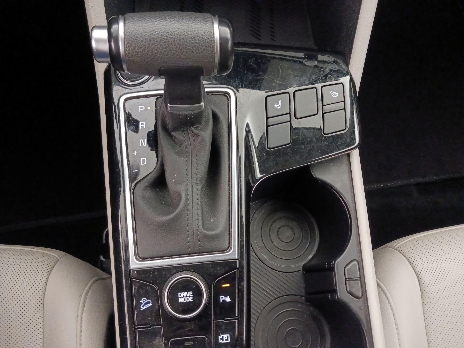 Thumbnail: 2023 Kia Sportage - 18