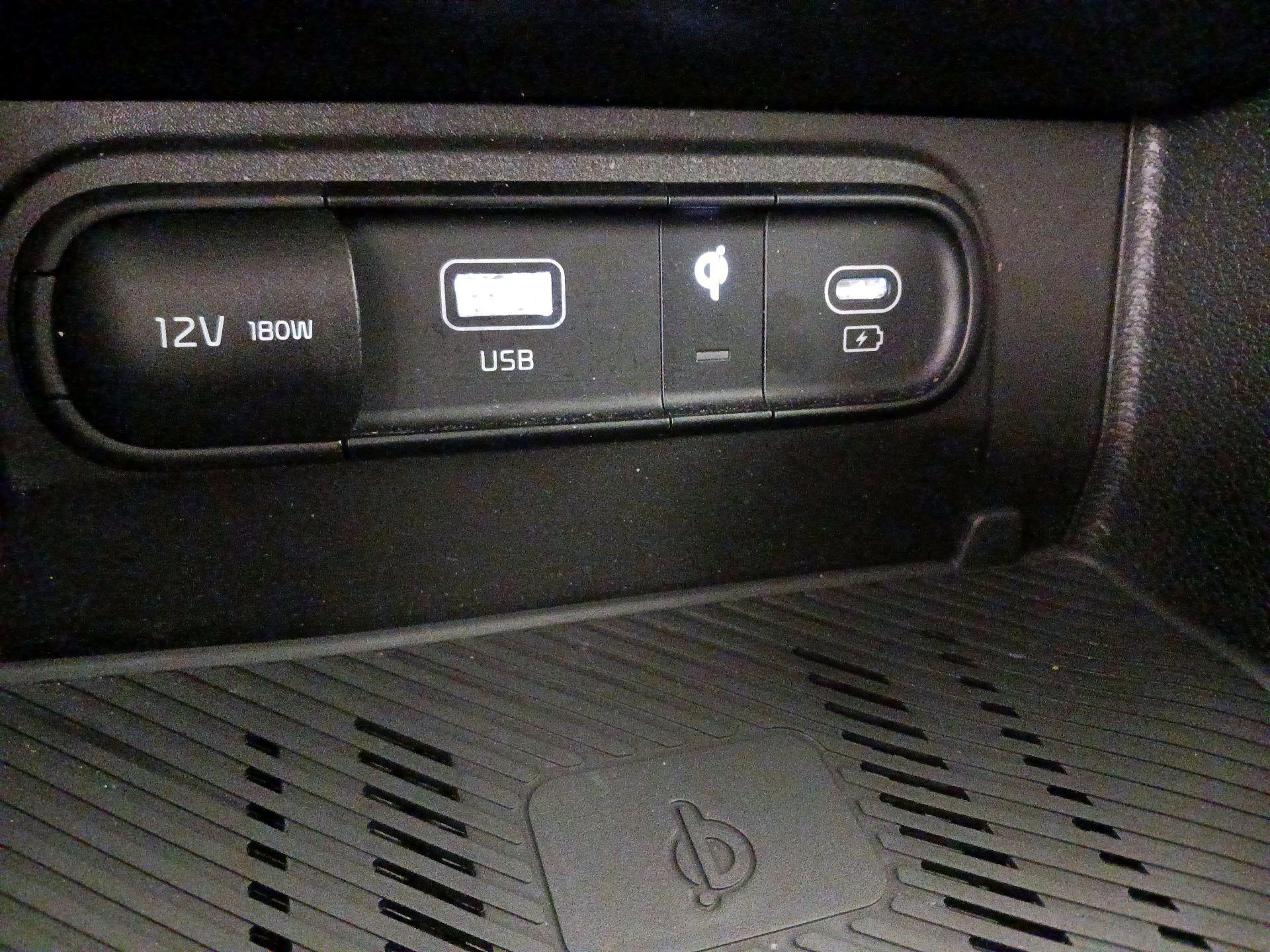 Thumbnail: 2023 Kia Sportage - 19