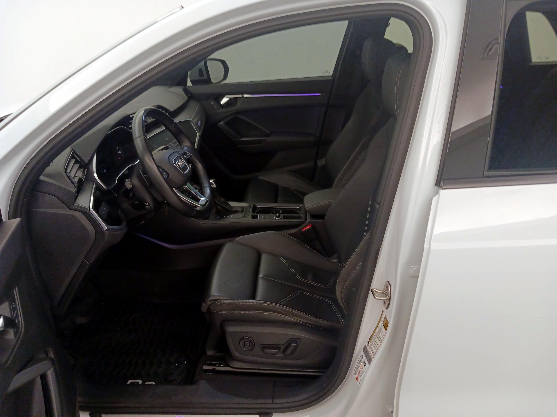 Thumbnail: 2022 Audi Q3 - 11