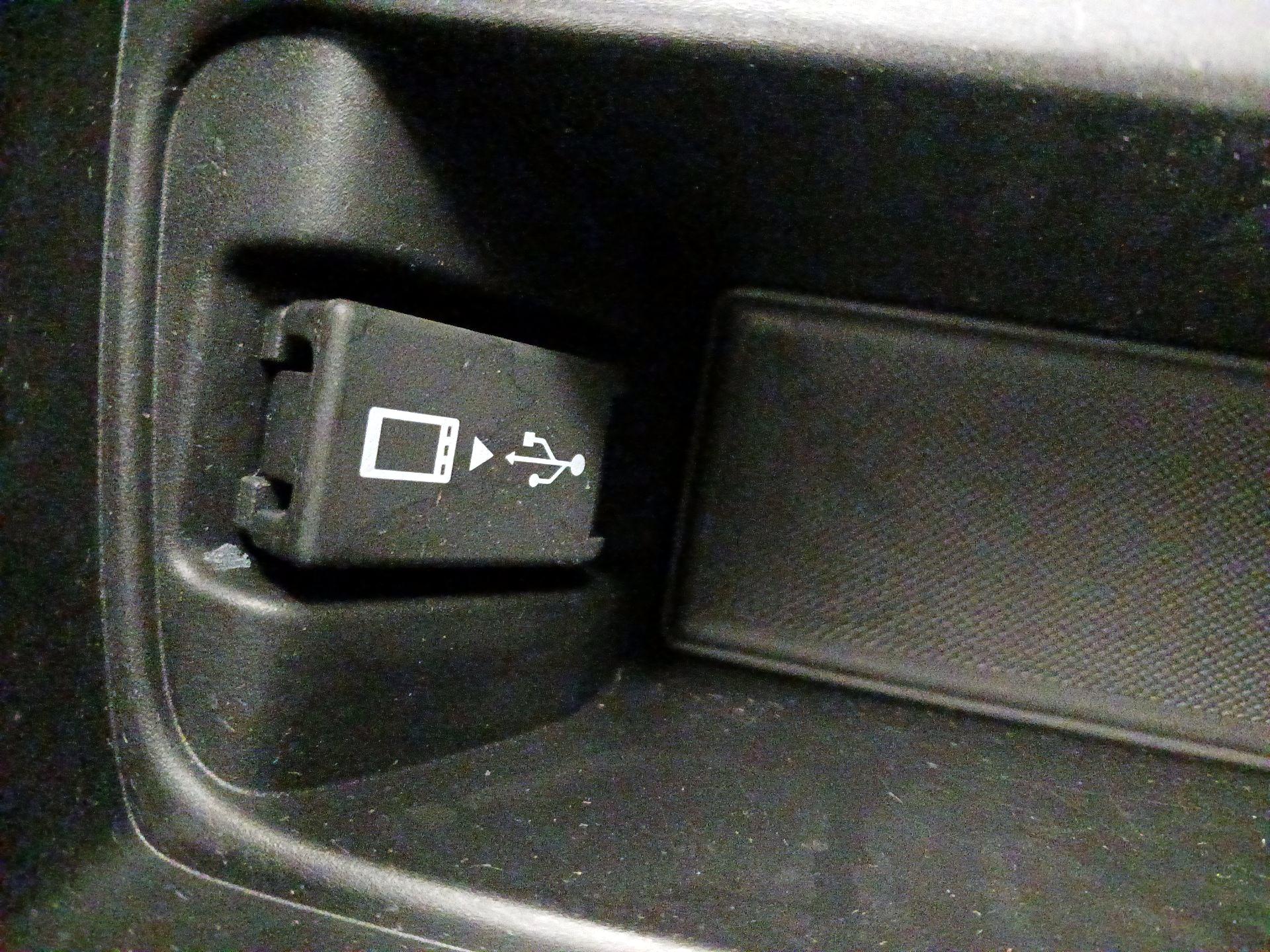 Thumbnail: 2021 Acura RDX - 19