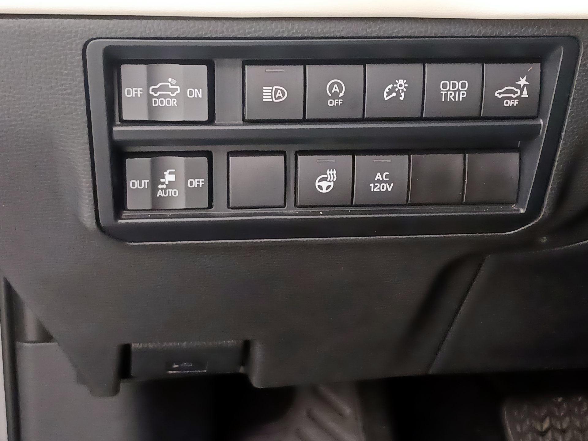 Thumbnail: 2023 Toyota Tundra - 13