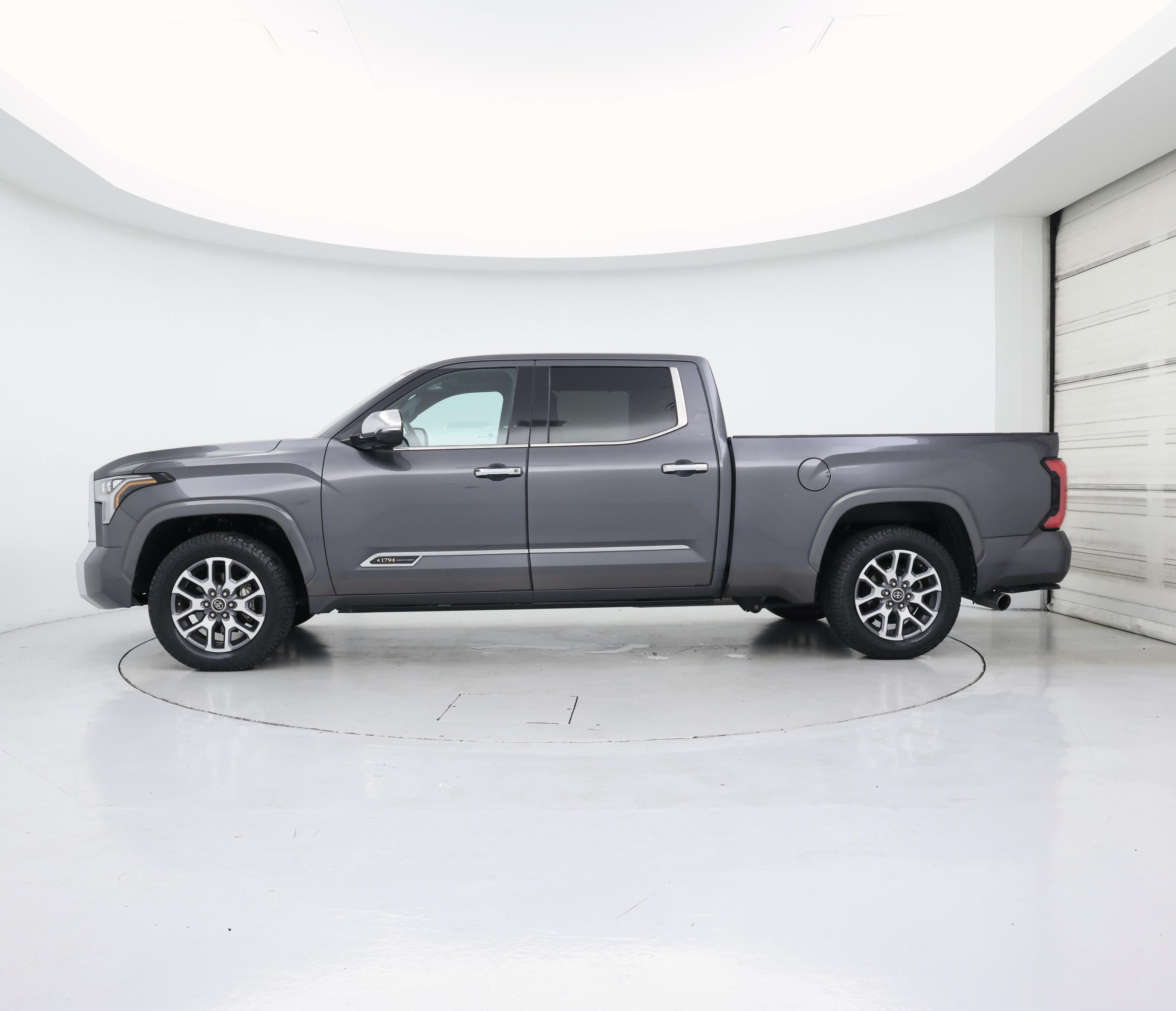 Thumbnail: 2023 Toyota Tundra - 3