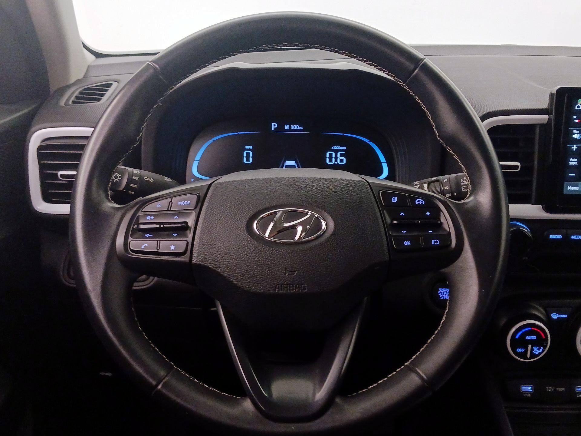 Thumbnail: 2023 Hyundai Venue - 10