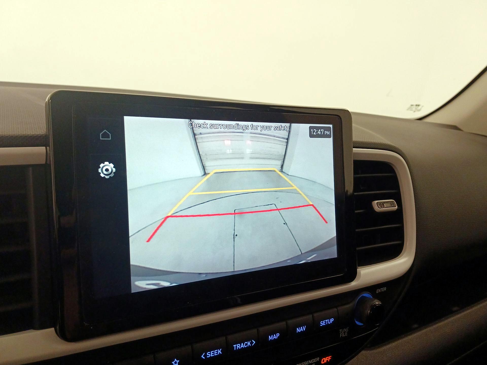 Thumbnail: 2023 Hyundai Venue - 15