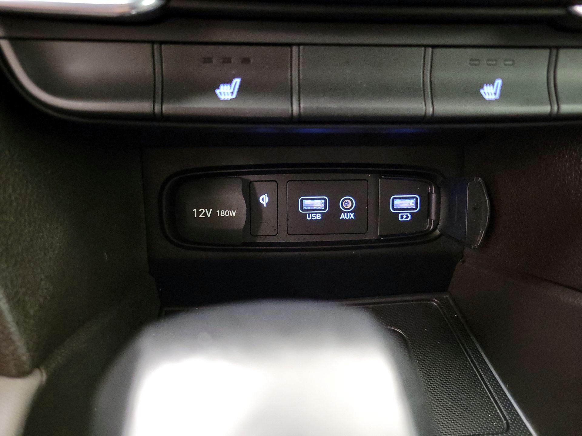 Thumbnail: 2020 Hyundai Santa Fe - 18