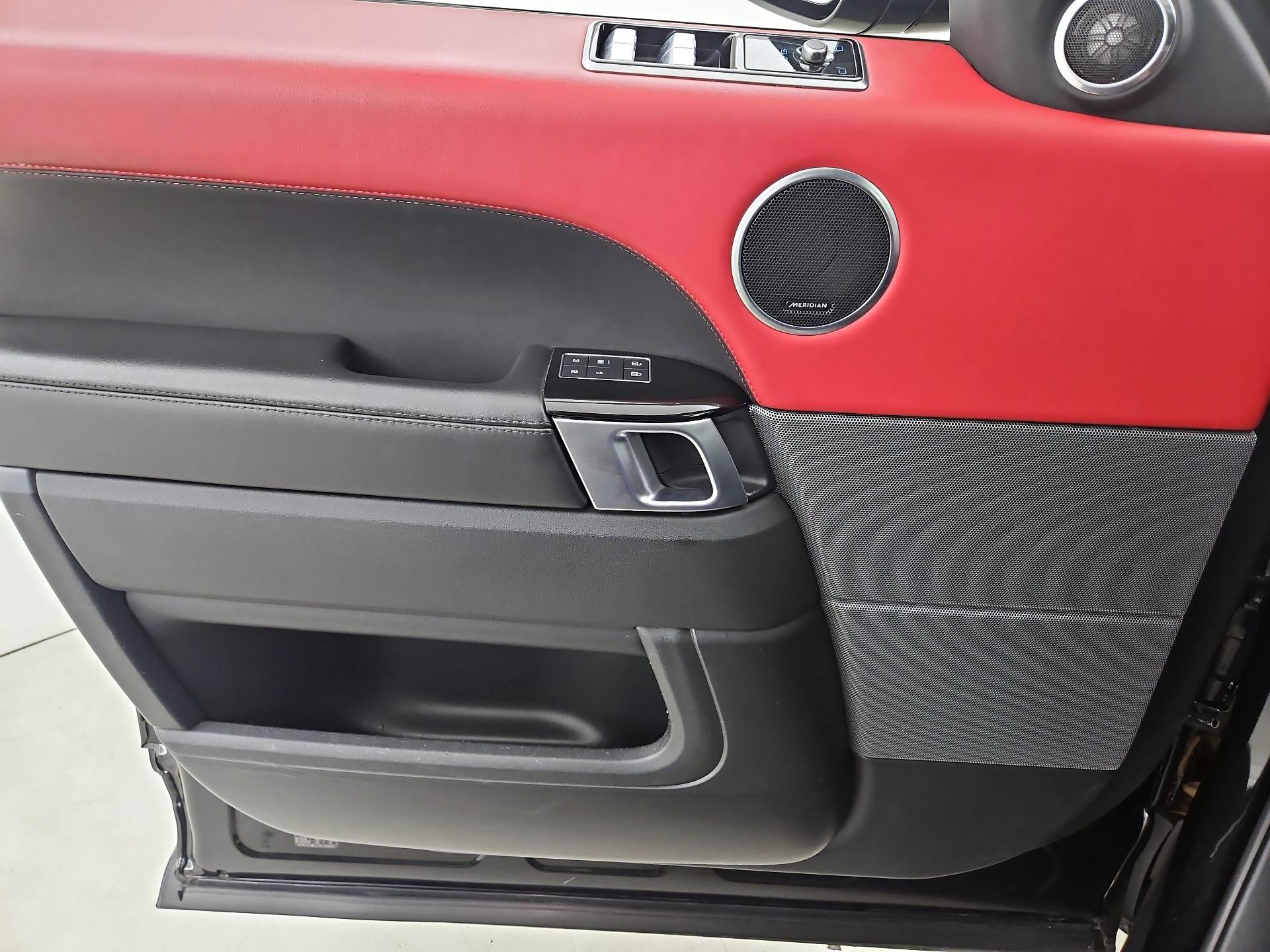 Thumbnail: 2022 Land Rover Range Rover Sport - 12