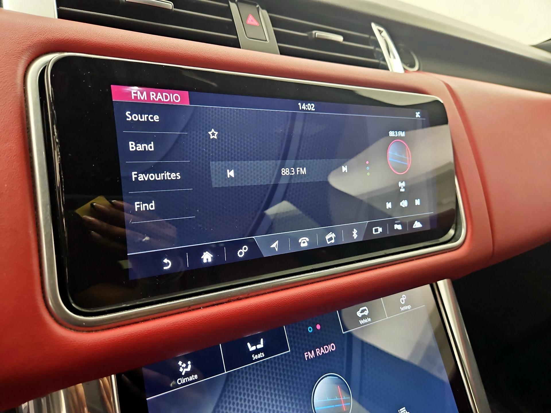 Thumbnail: 2022 Land Rover Range Rover Sport - 16