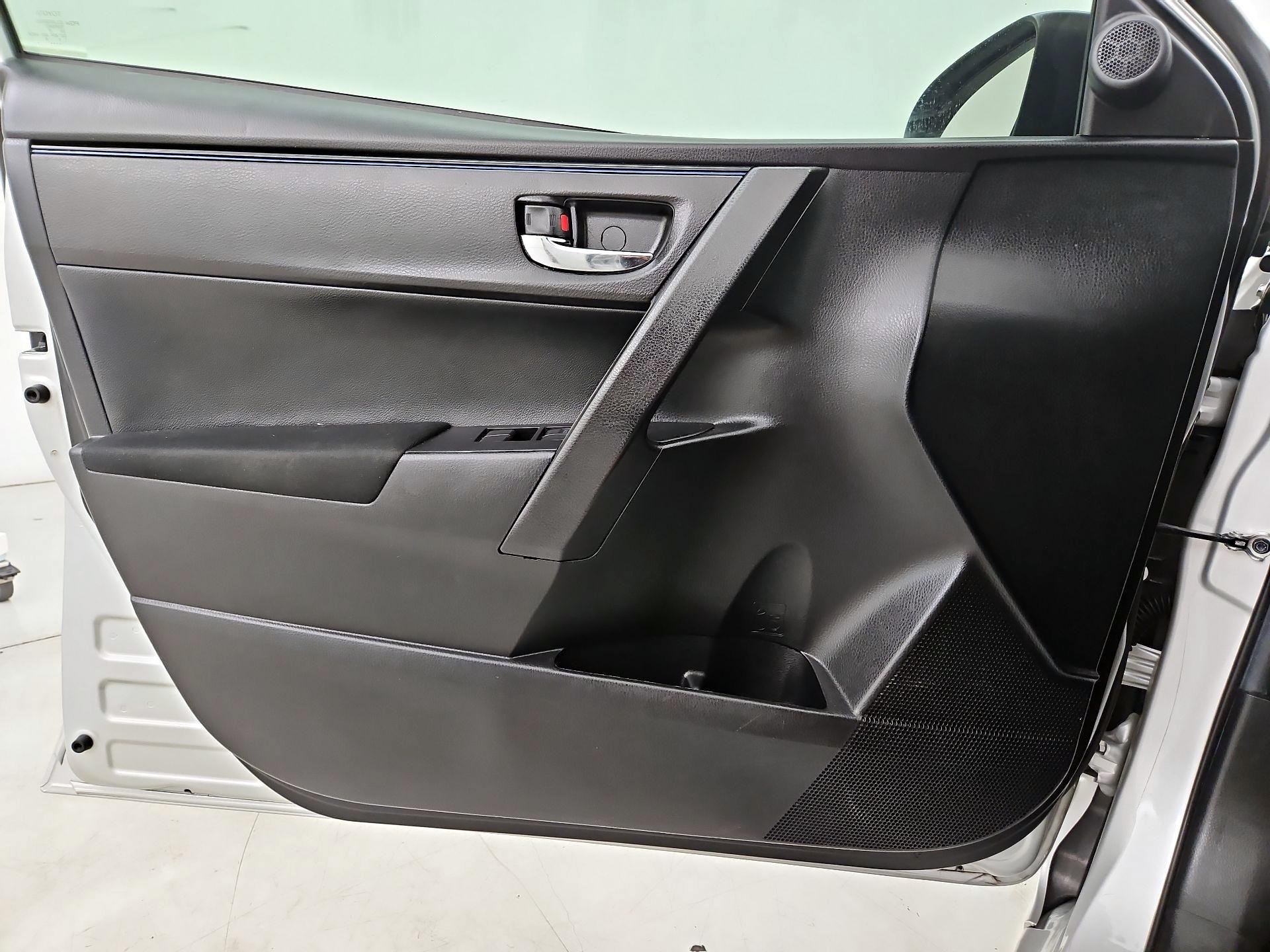 Thumbnail: 2019 Toyota Corolla - 12